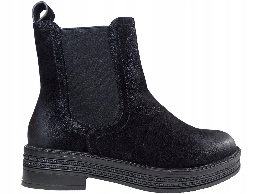 Černé ploché zateplené dámské kotníkové boty 39