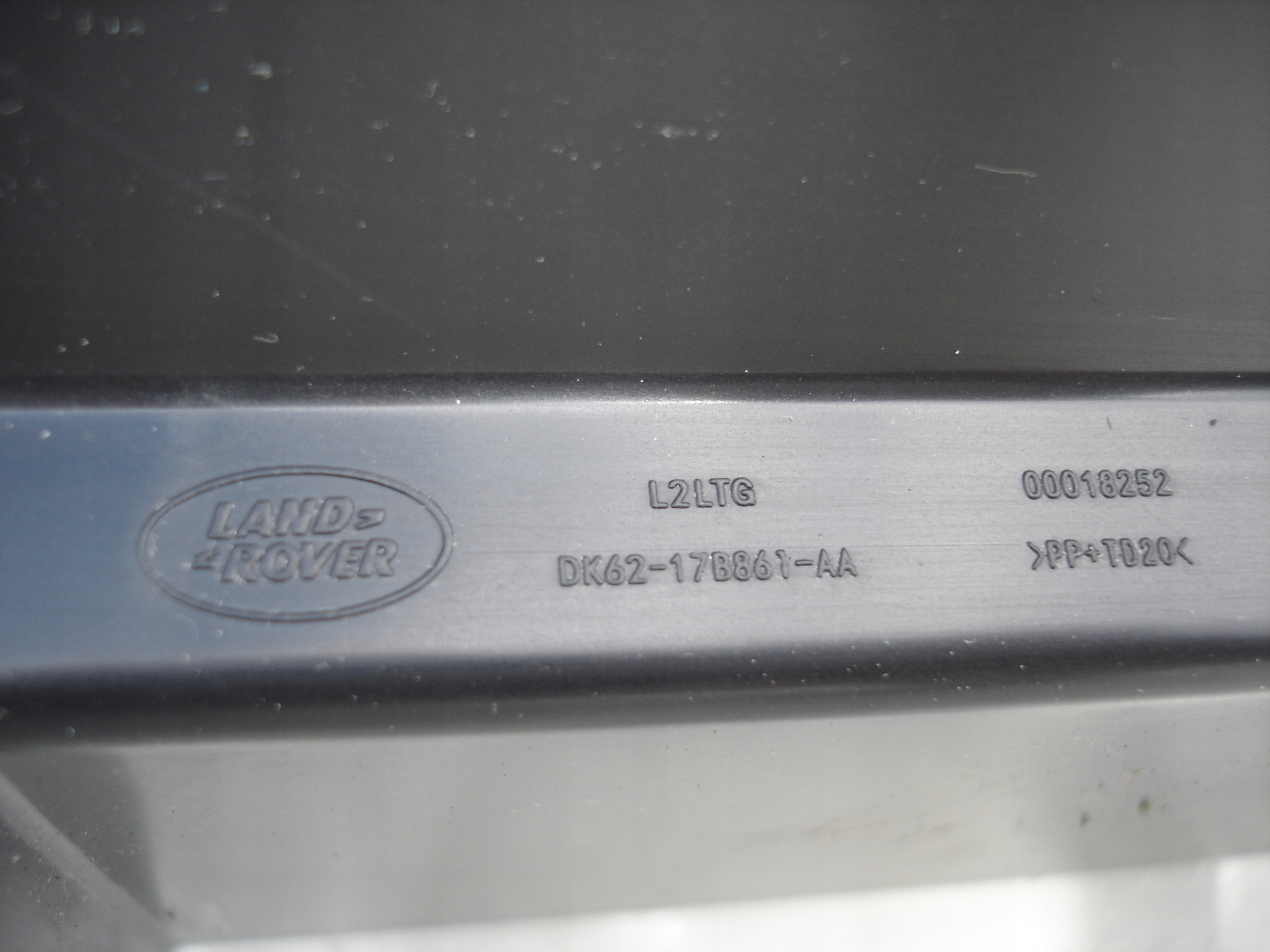 RANGE SPORT L494 bumper bracket rear part holder