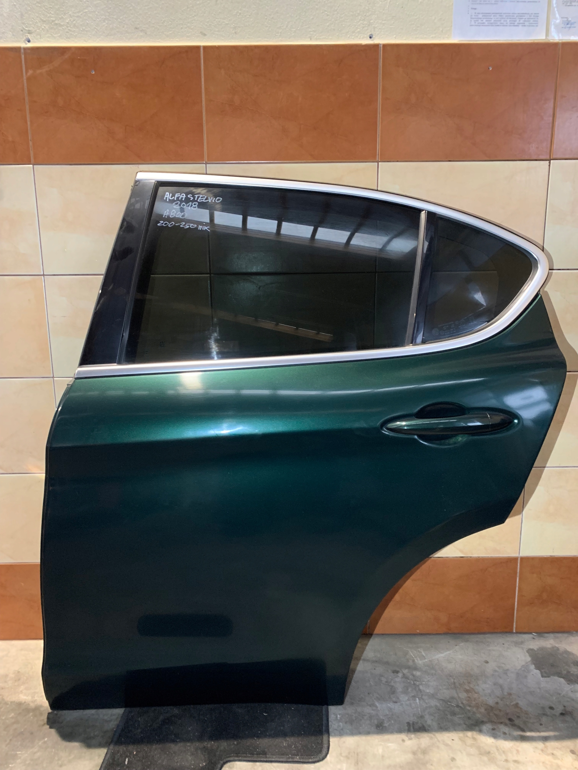 ALFA ROMEO STELVIO DRZWI LEWY TYŁ KOMPLETNE 800 800A