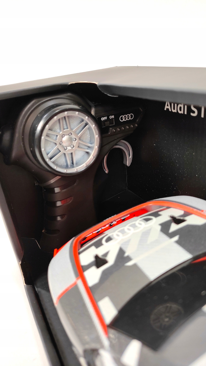 MAISTO AUDI S1 E-TRON QUATTRO RC 1:24 ZDALNIE STEROWANY RC 4X4 DRIFT Stan opakowania oryginalne