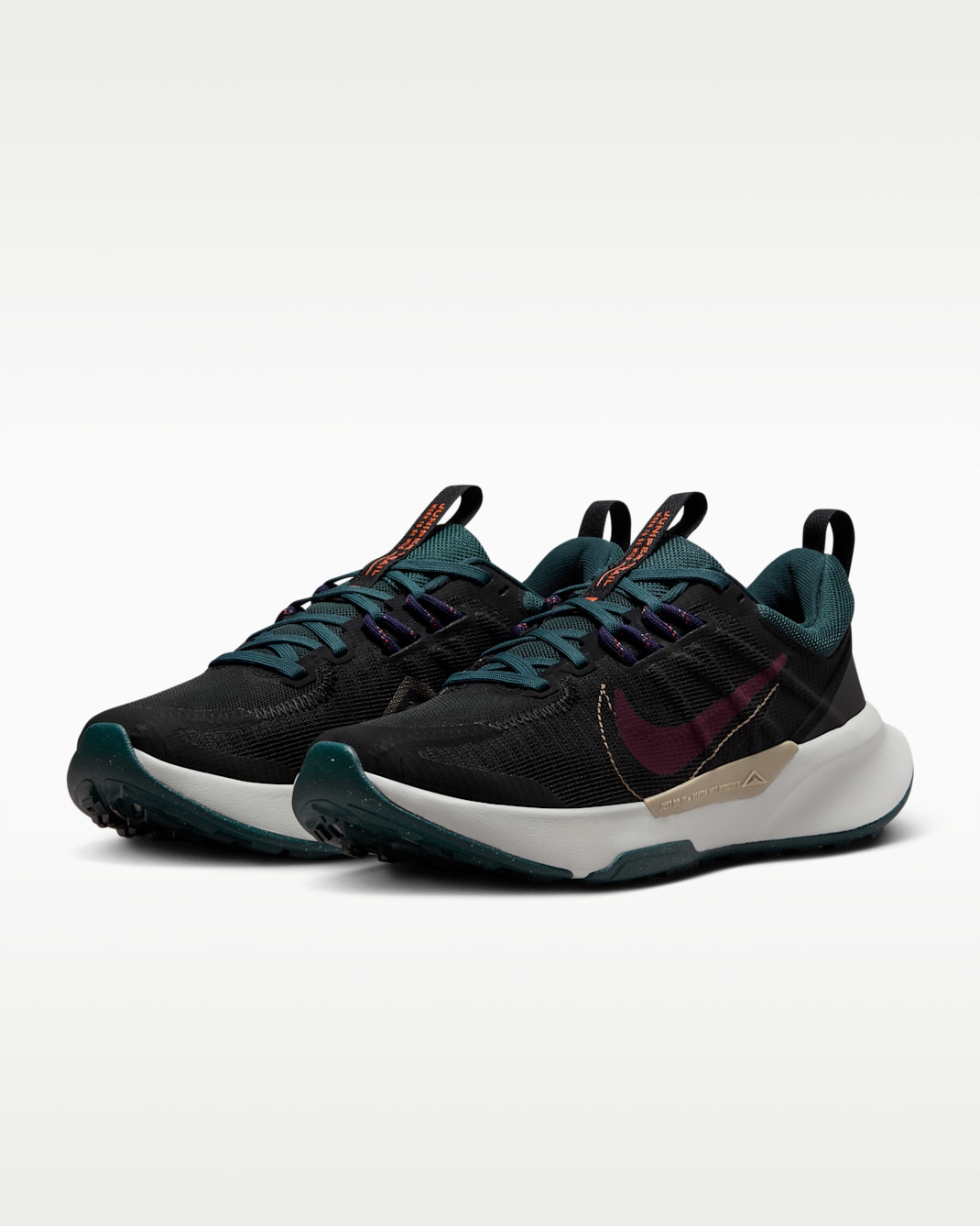 Dámské trailové sportovní boty Nike Juniper Trail 2 DM0821-003 vel. 39