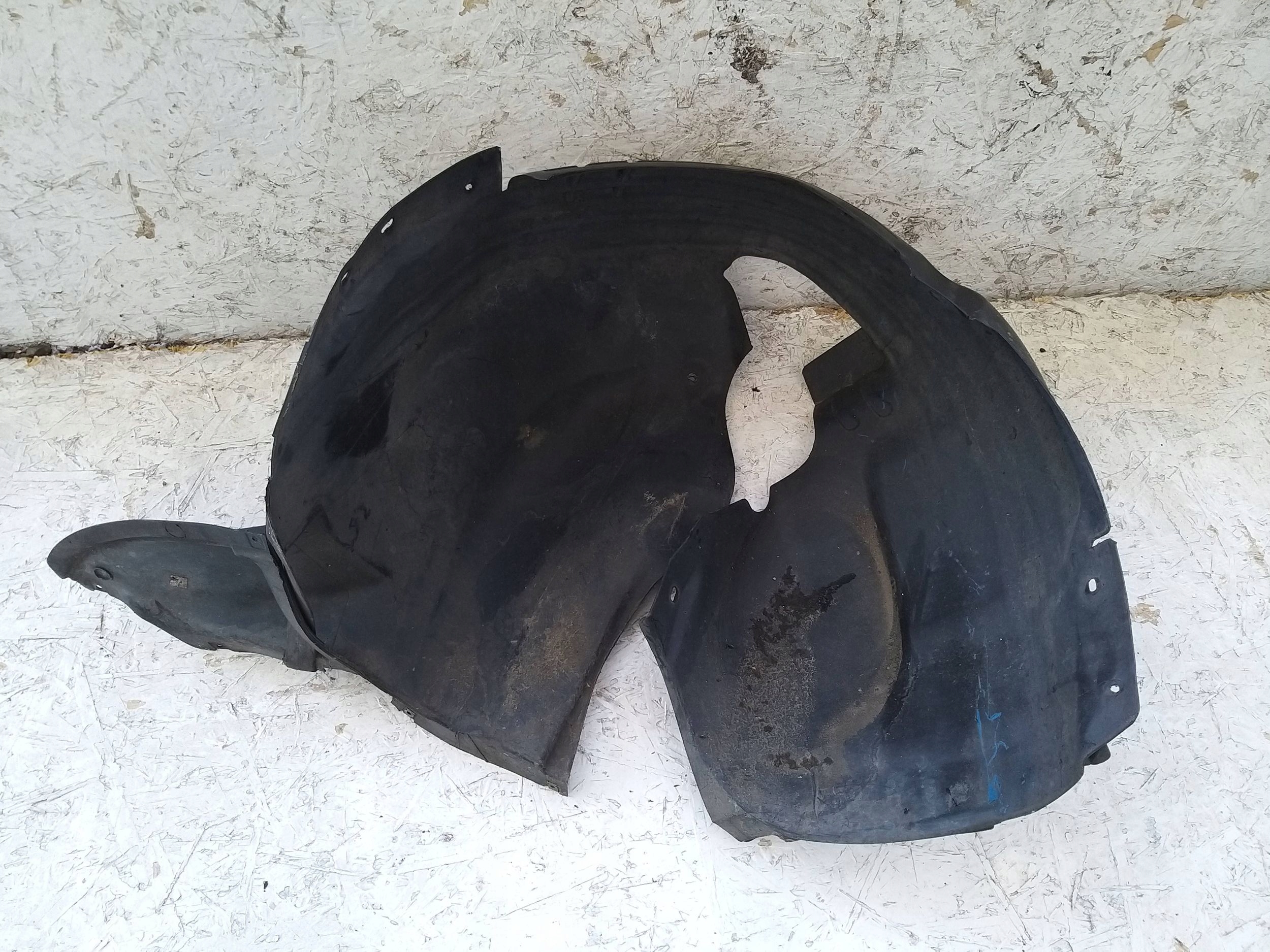 VW JETTA 5C 10- mudguard left front front 5C6805911