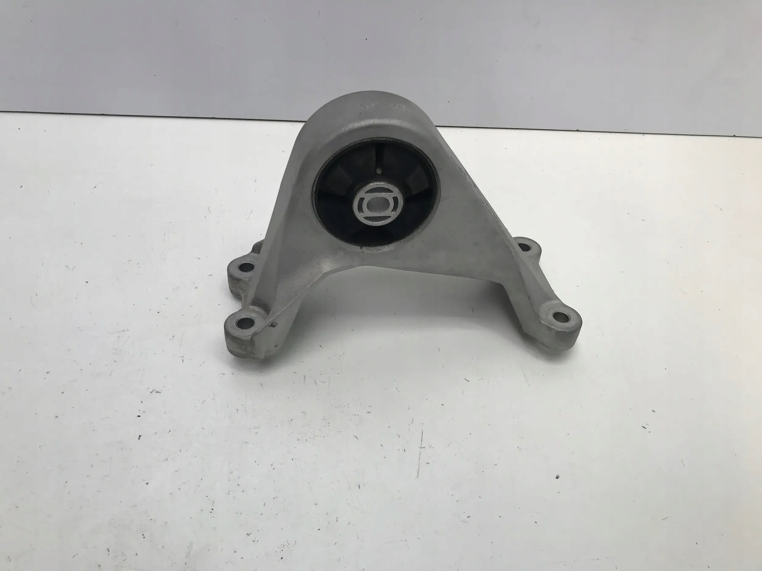 RENAULT MEGANE V 5 E-TECH ŁAPA PODUSZKA SKRZYNI BIEGÓW SILNIKA 113215MP0A