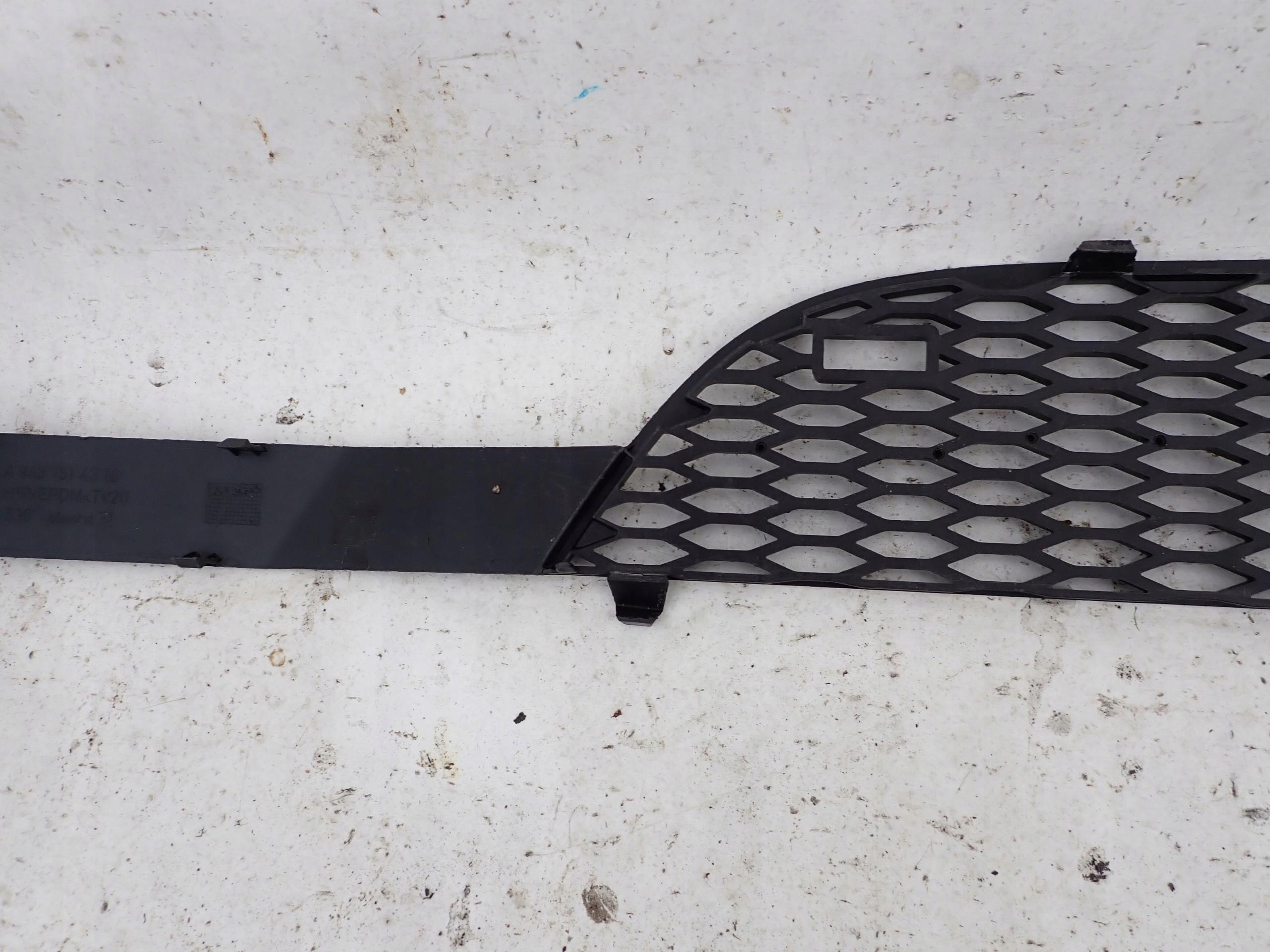 MERCEDES ACTROS MP3 grid right grille front