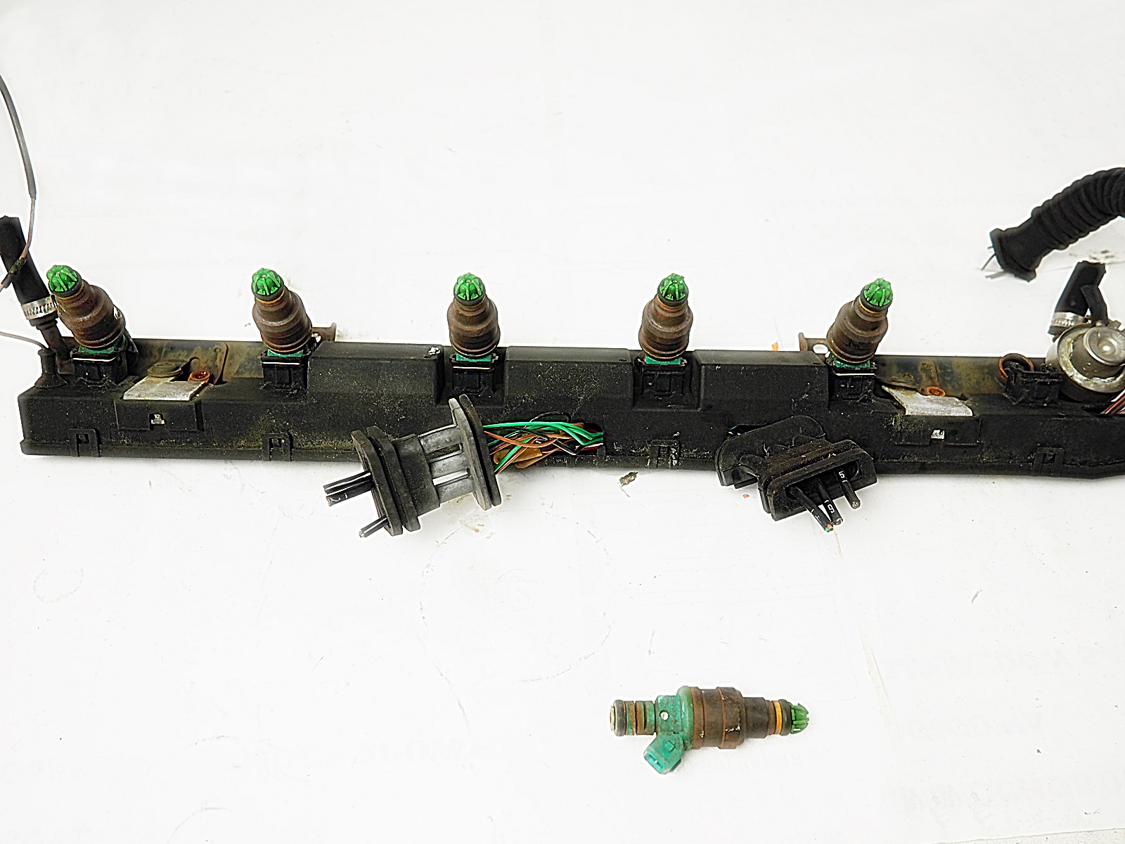 BMW WTRYSKIWACZ WTRYSK BOSCH 0280150415