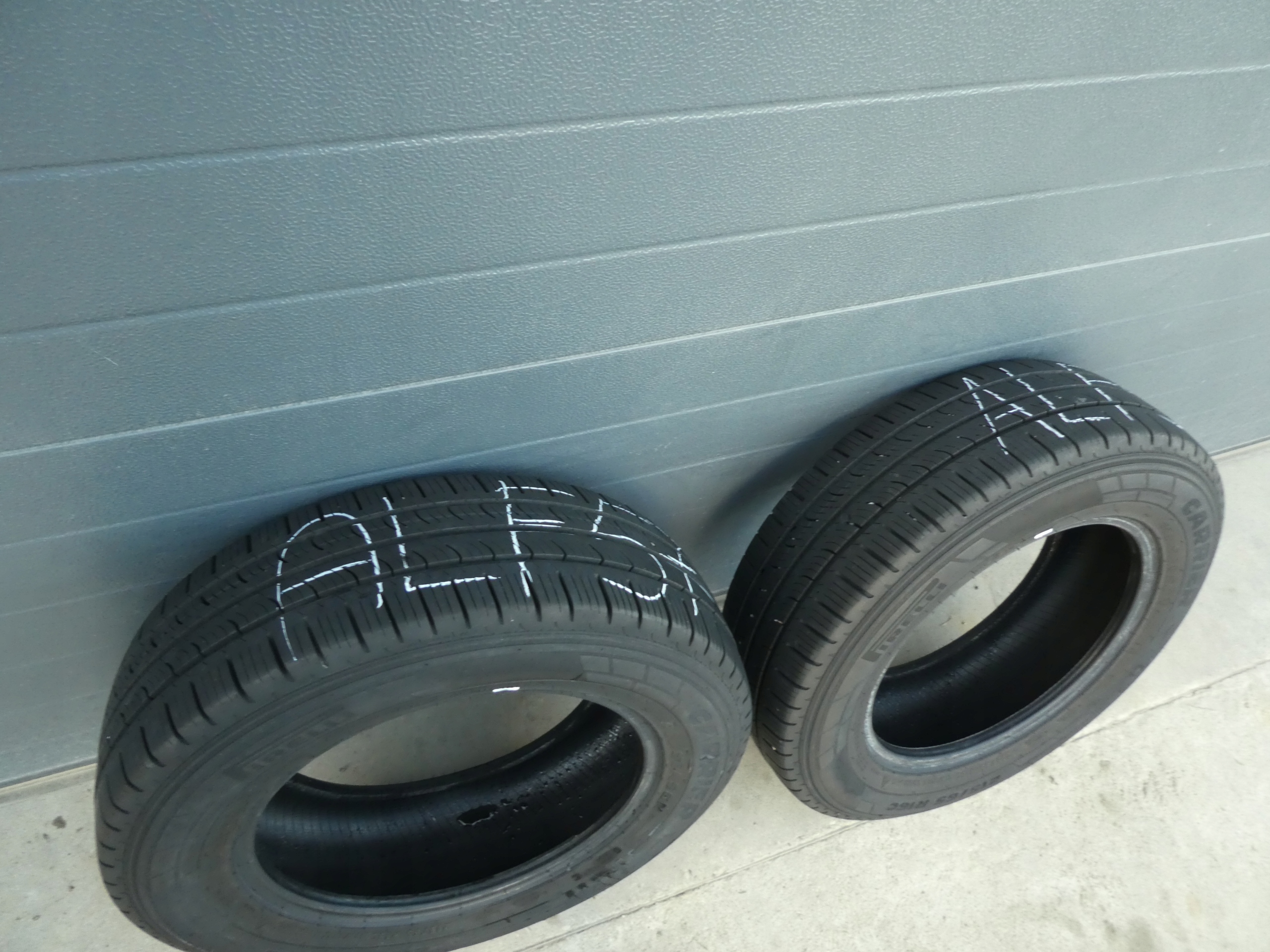 2X tyres Pirelli 215/65/16C 2021R