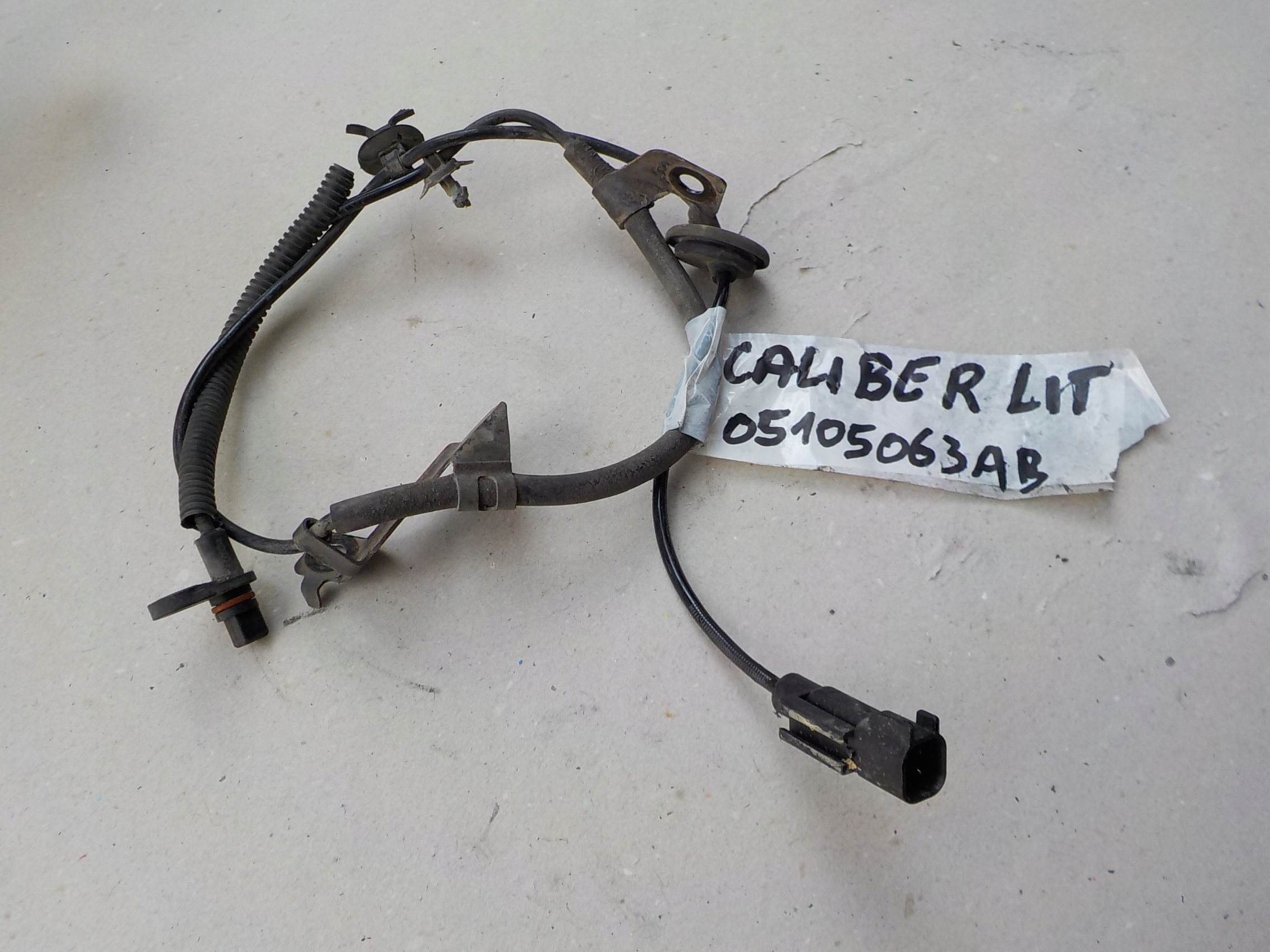 Sensor abs links heck dodge caliber 05105063AB
