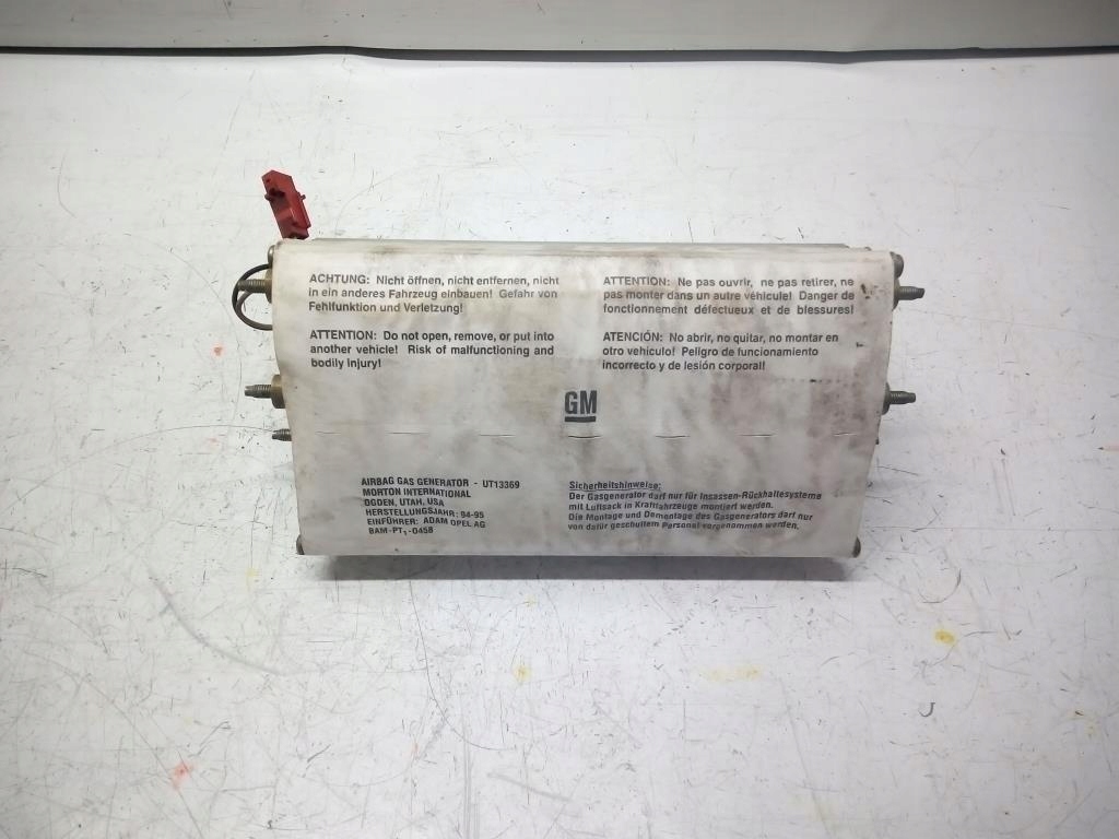 подушка пассажира opel oe 90460210