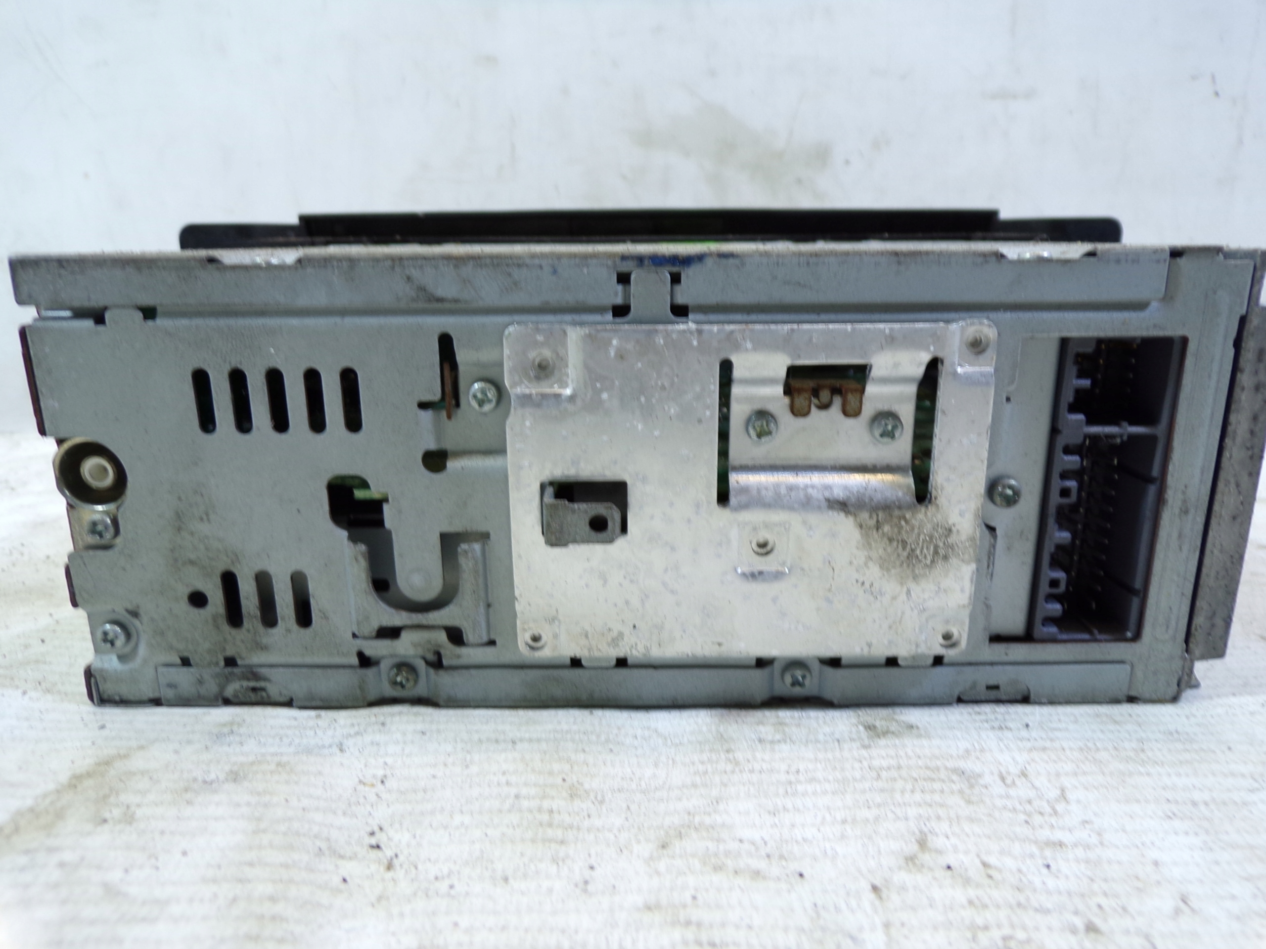RADIO CD CHRYSLER PACYFICA PO5094564AA