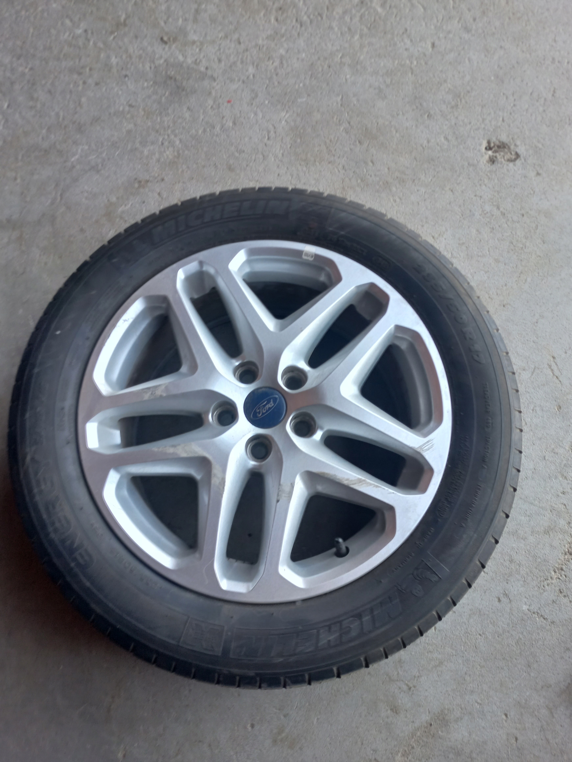 Ford Fusion - Коло 2350r17 Мішлен Енергія