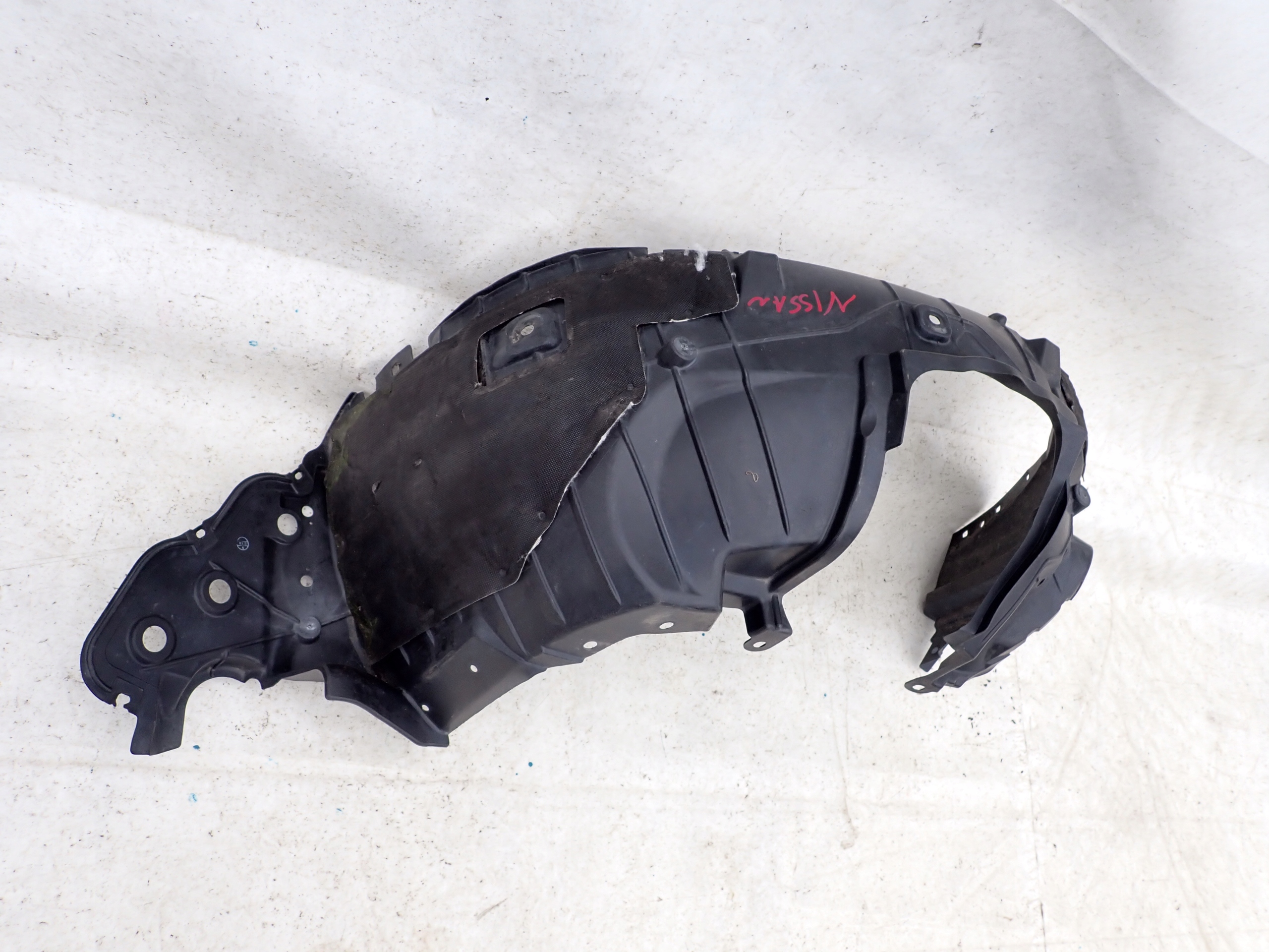 NISSAN X-TRAIL II T31 08-13 mudguard right front