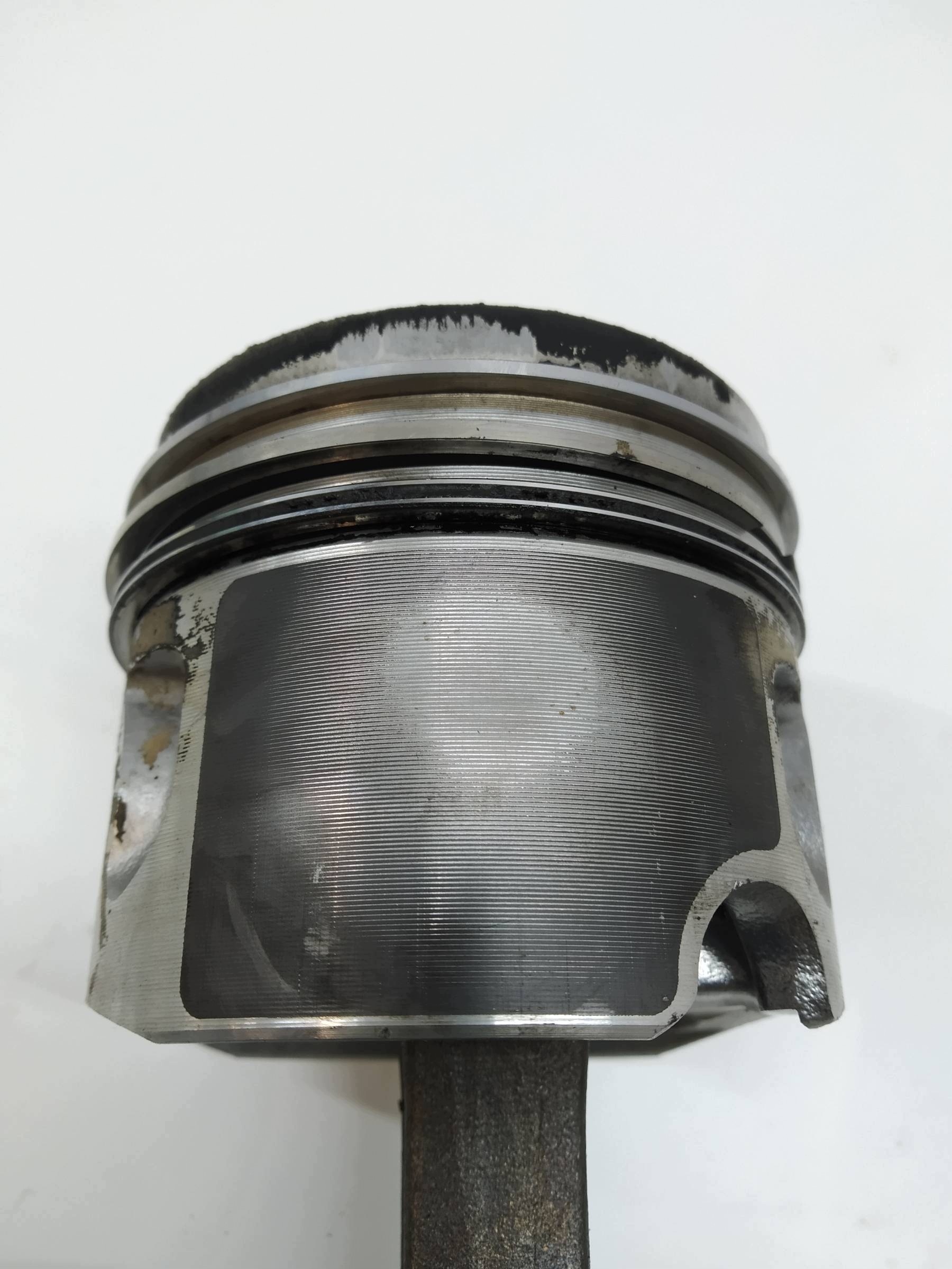 Piston Bielle 2.0 TDI VW Volkswagen Golf V (2004-2009)