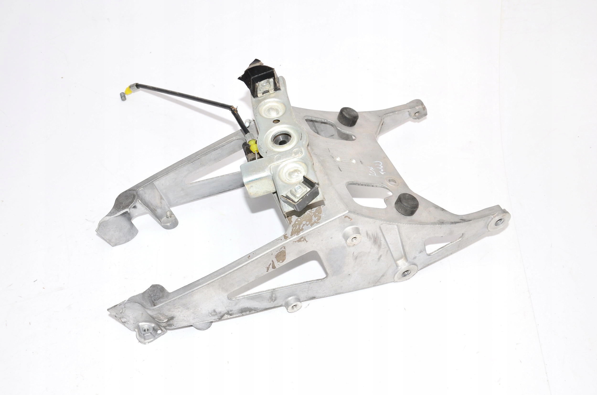 214175989653787717-1000K7-K8 - Suzuki GSXR 1000 K7 K8 рама хвостова рама