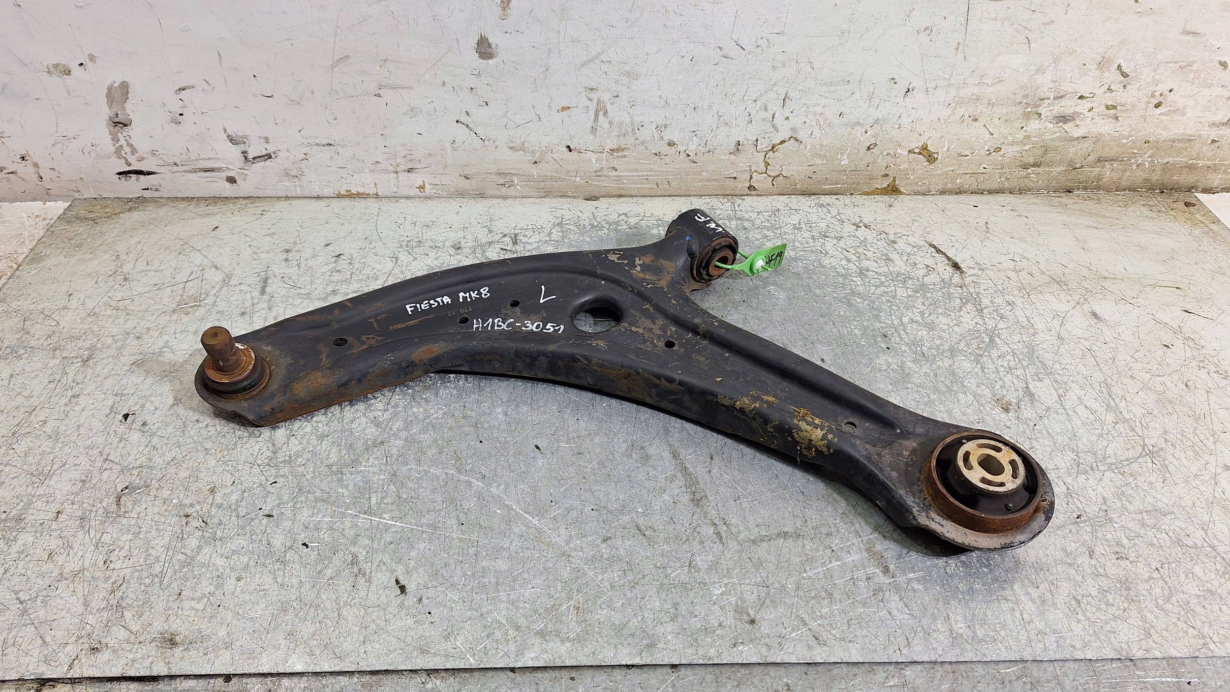 arm left front H1BC-3051L FORD FIESTA MK8