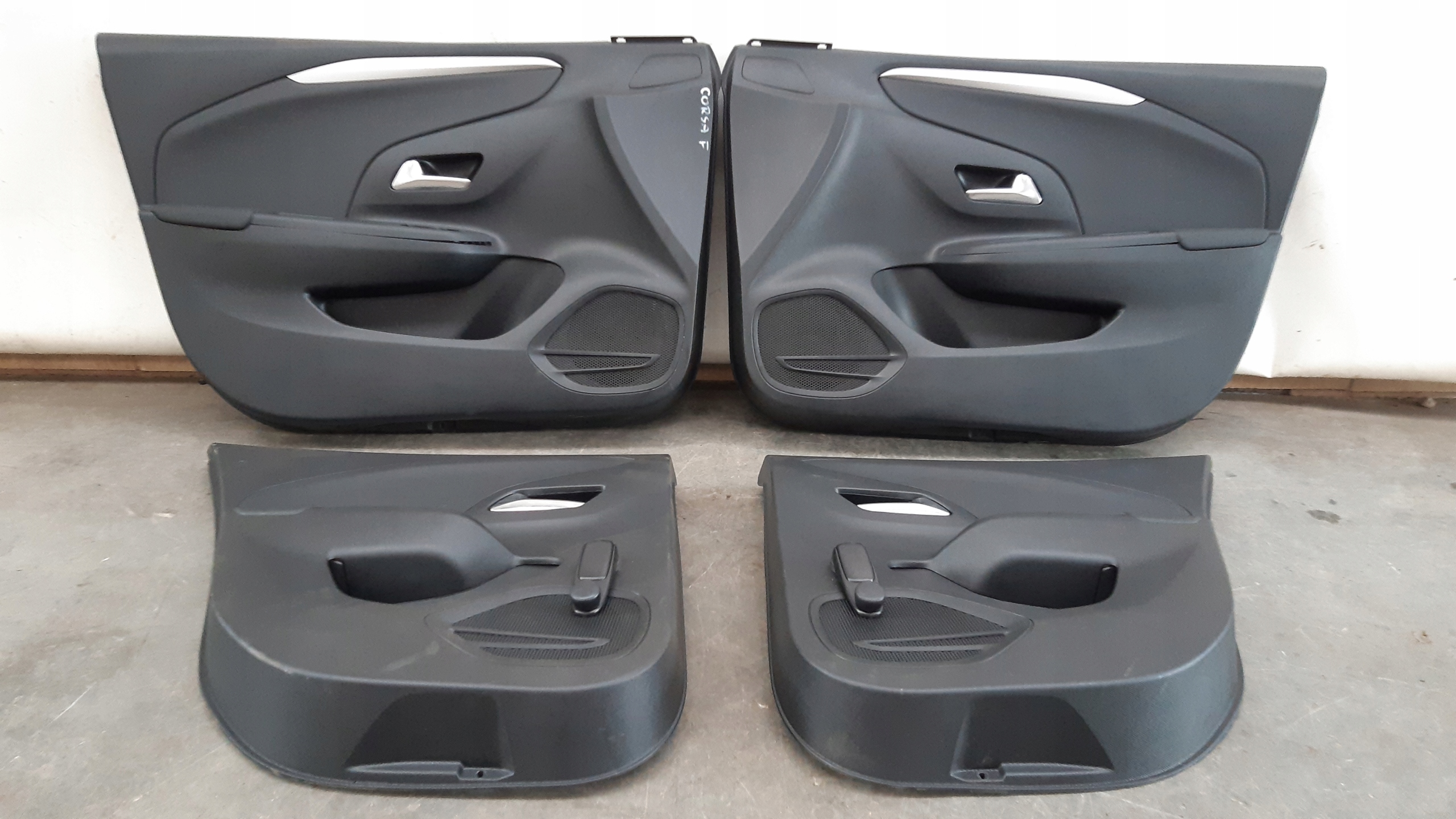 side 5d kpl Opel Corsa F
