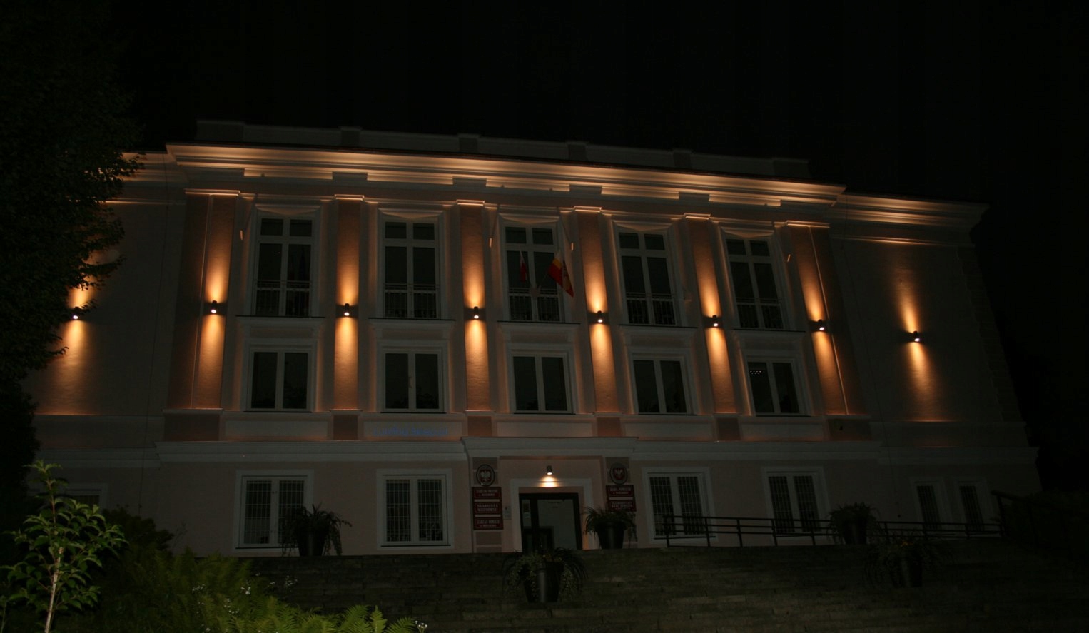 Kinkiet podwójny czarny ogrodowy ADELA Informacje dodatkowe dwustronny kierunek światła