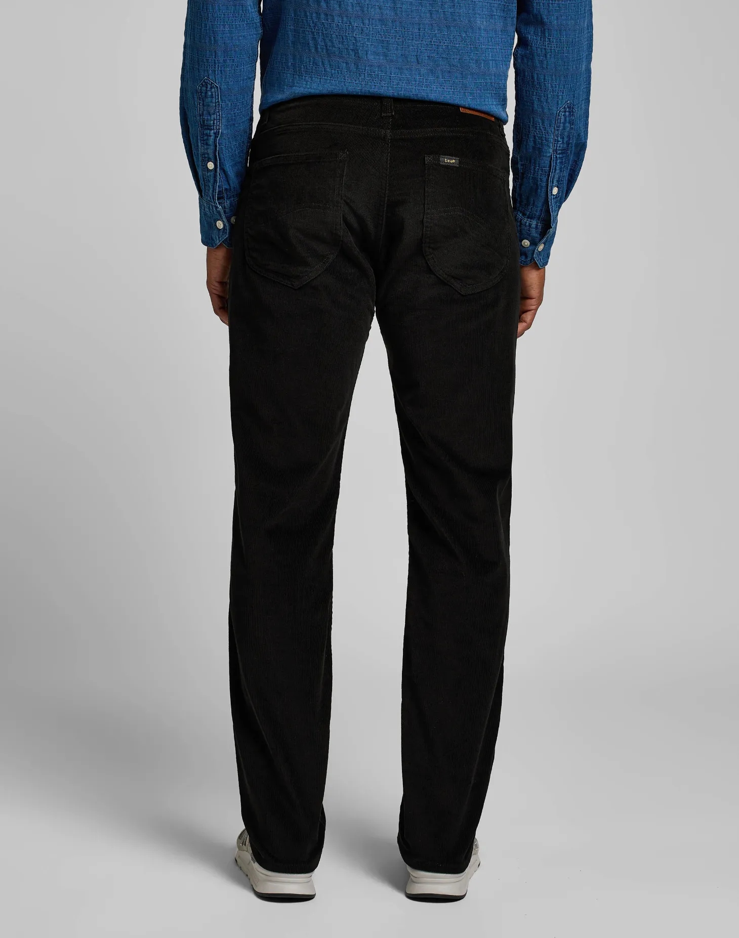 Pánské jednoduché kalhoty Lee Straight Fit Mvp Black L72BCS01 32/34