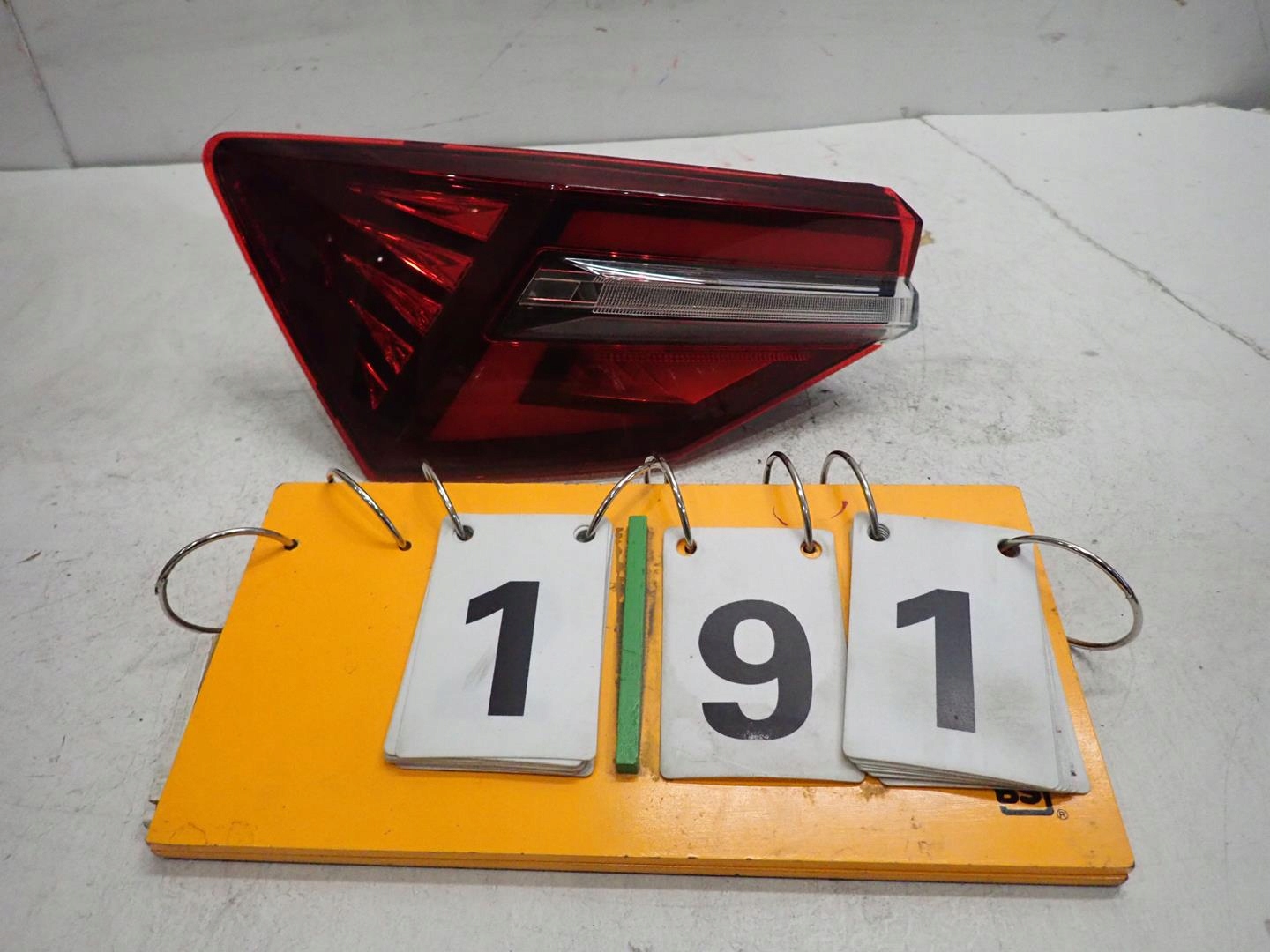 light rear part rear left SKODA KAROQ LIFT 2020- 57A945207D