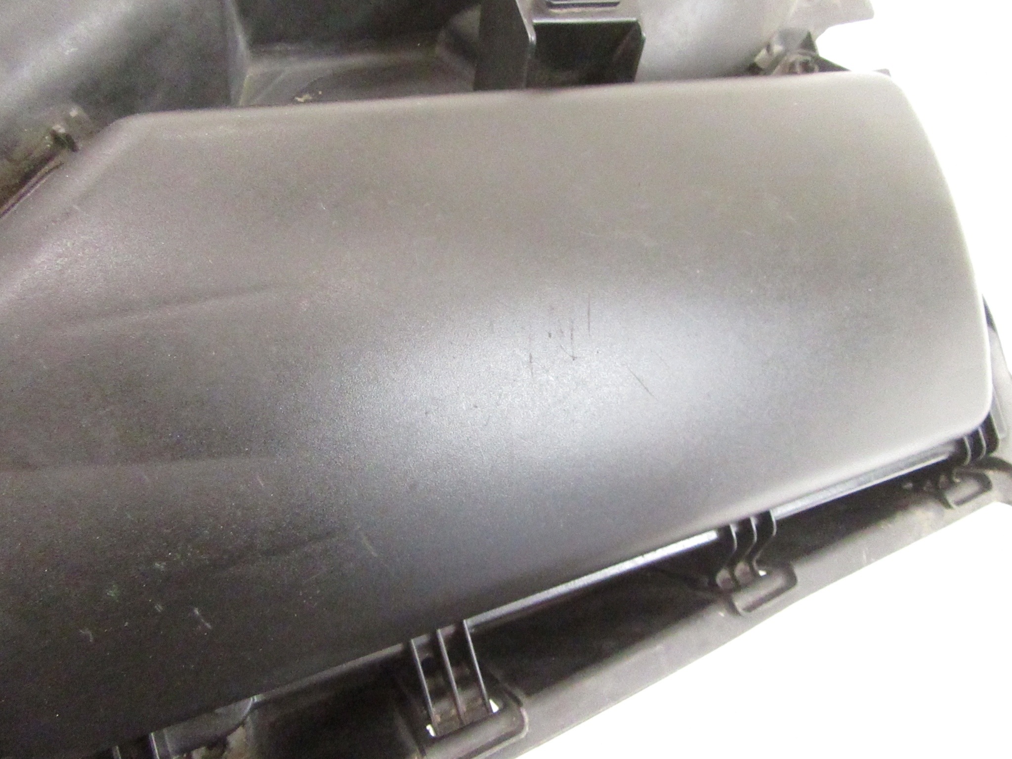obal kryt pravá filtru kabinové BMW e60 e61 e63 e64