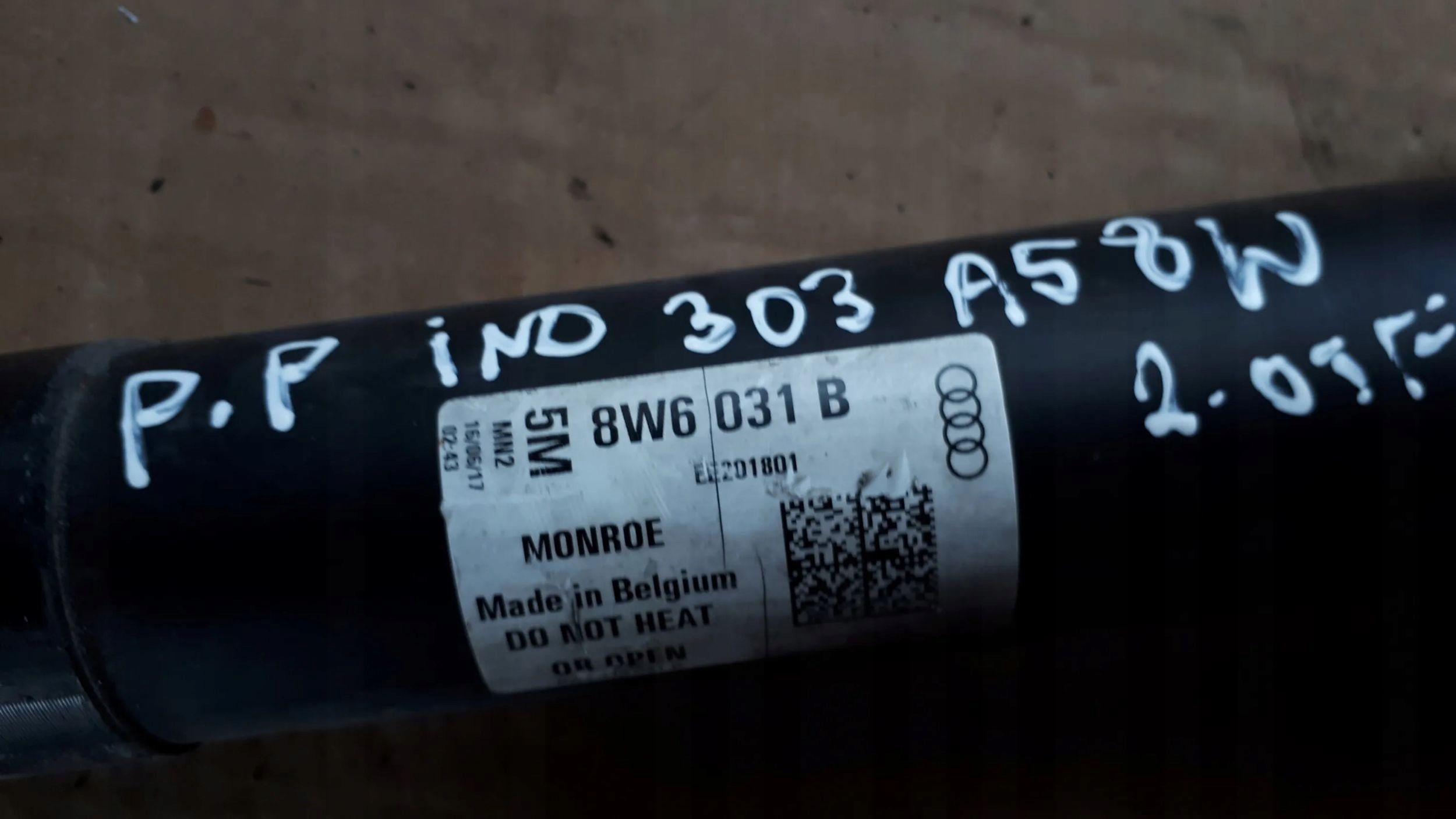 A5 8W F5 shock absorber front spring 8W6413031B