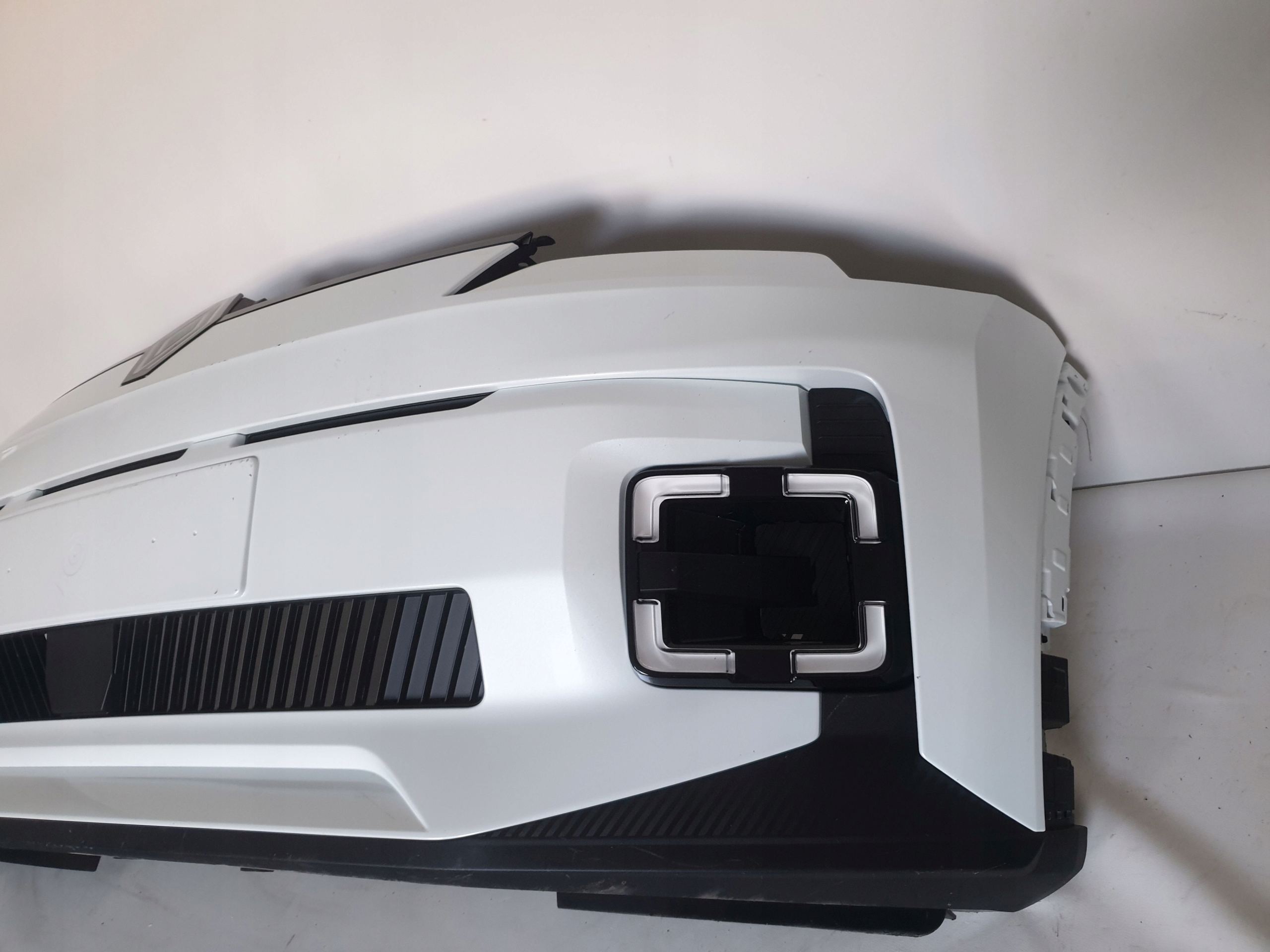 RENAULT 5 V E-TECH 24-> bumper front front RADAR LED cover 62010M626R