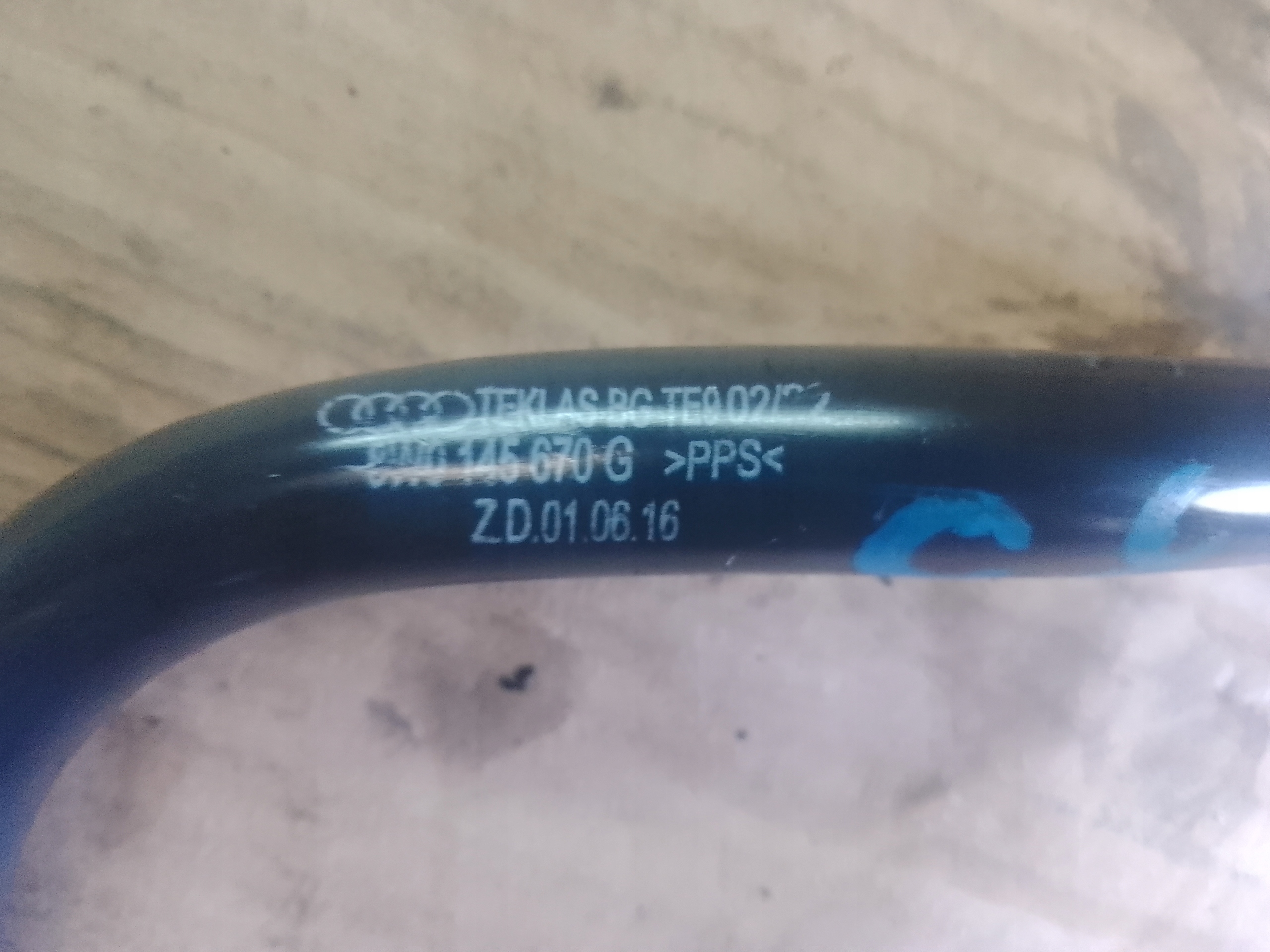 vedení vody AUDI A6 C8 2.0TDI 8W0145670E