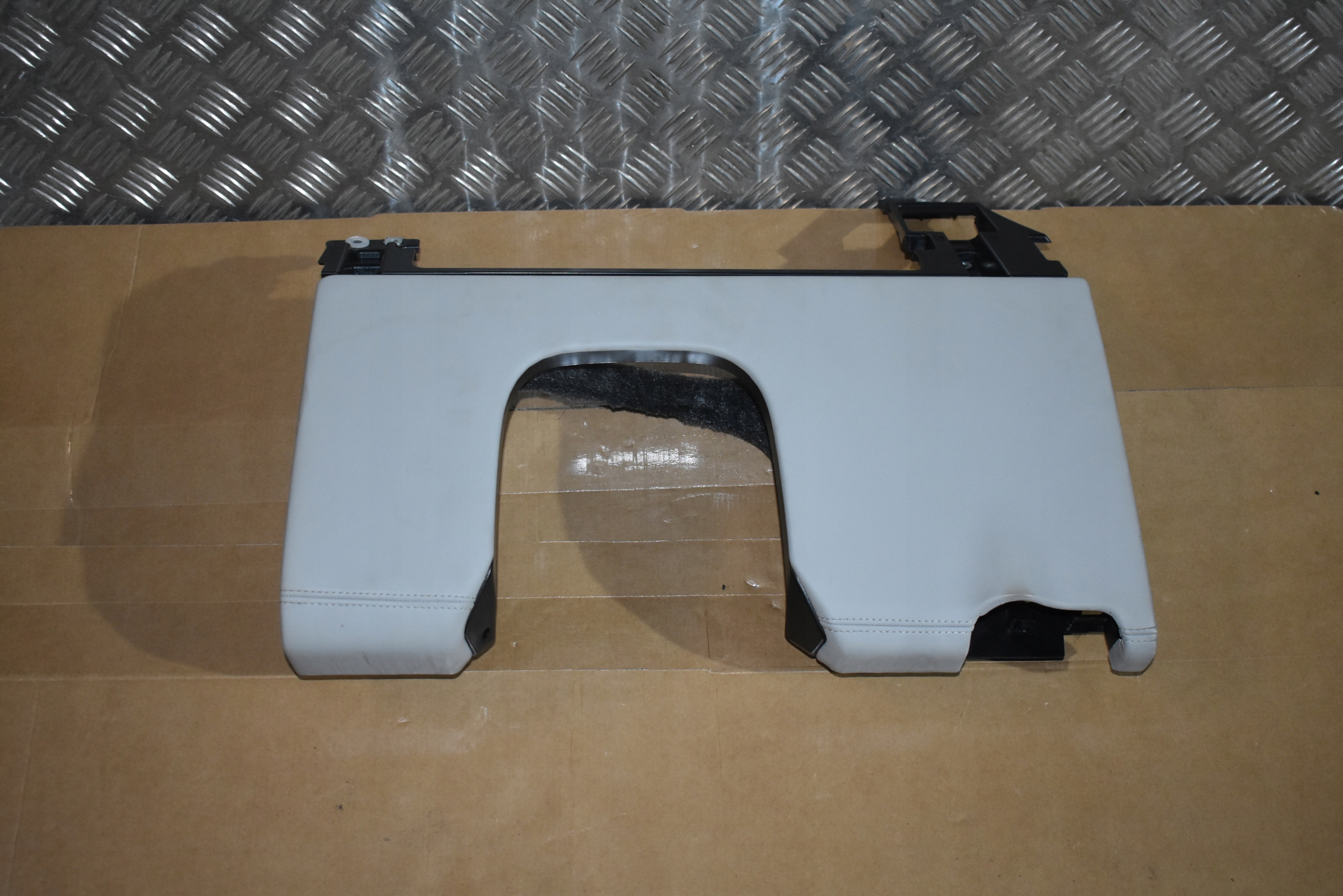 IDEALNA cover consoles left PORSCHE PANAMERA 971 KREIDE 1
