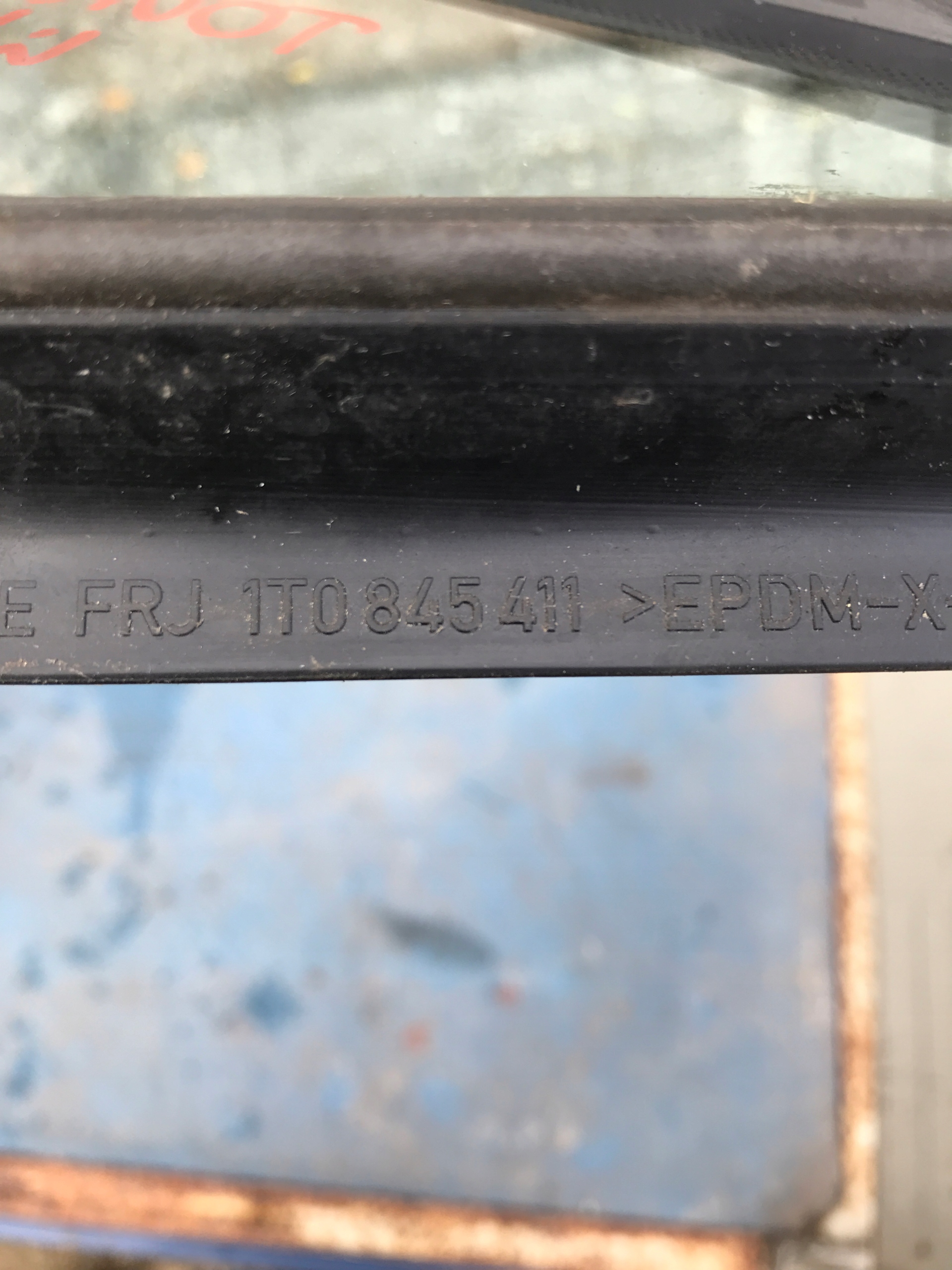 window bodywork left VW TOURAN LIFT 1T0845411