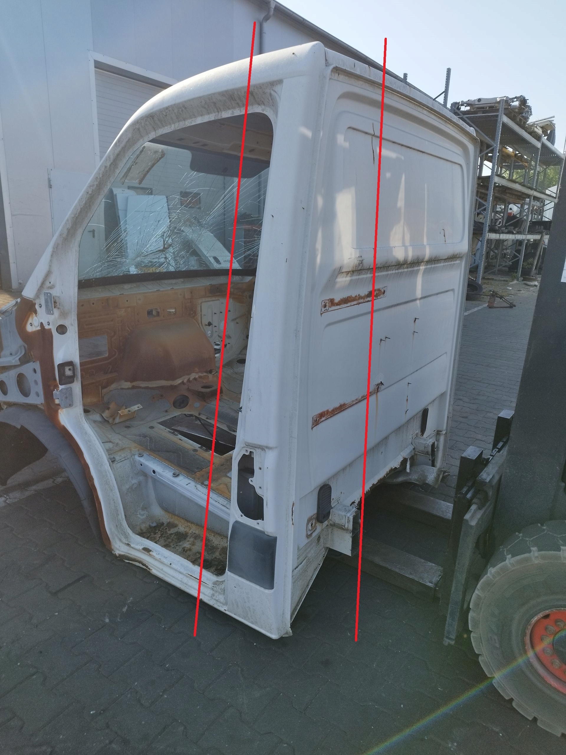 SLUPEK TYLNY TYL LEWY SPRINTER 906 CRAFTER RAMOWY