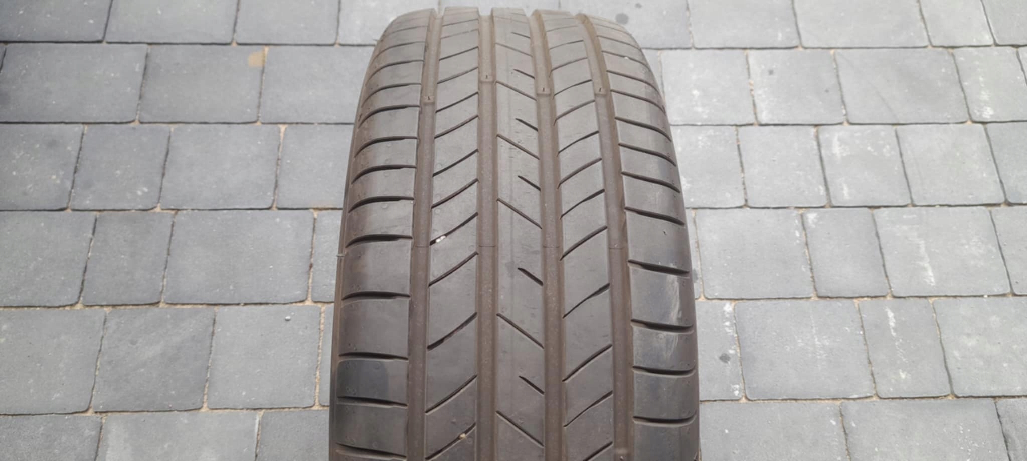KUMHO ECSTA HS52 205/45R17 88V XL EV