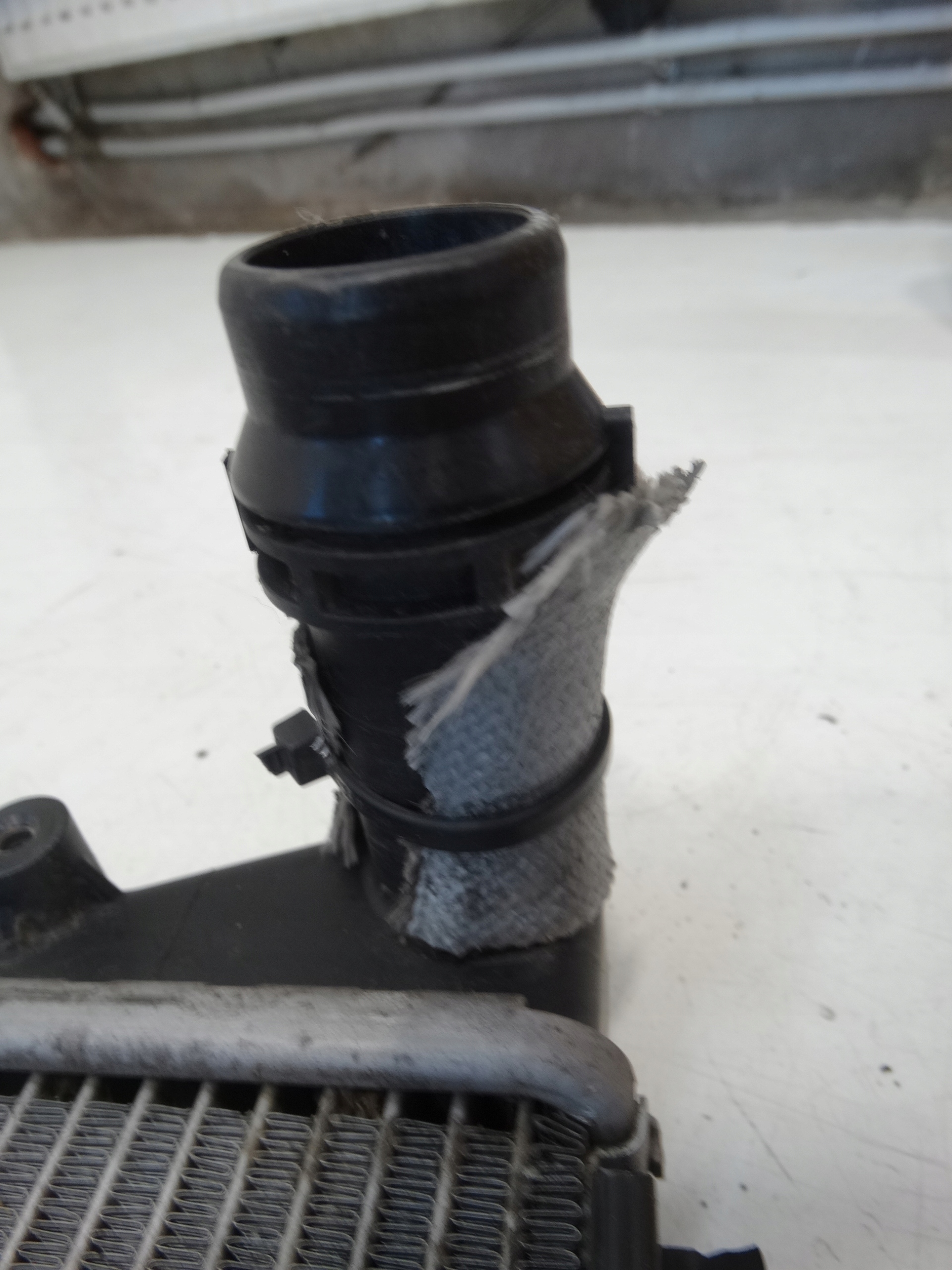 water cooler VOLKSWAGEN PASSAT B6 2.0 TDI 1K0121251DP