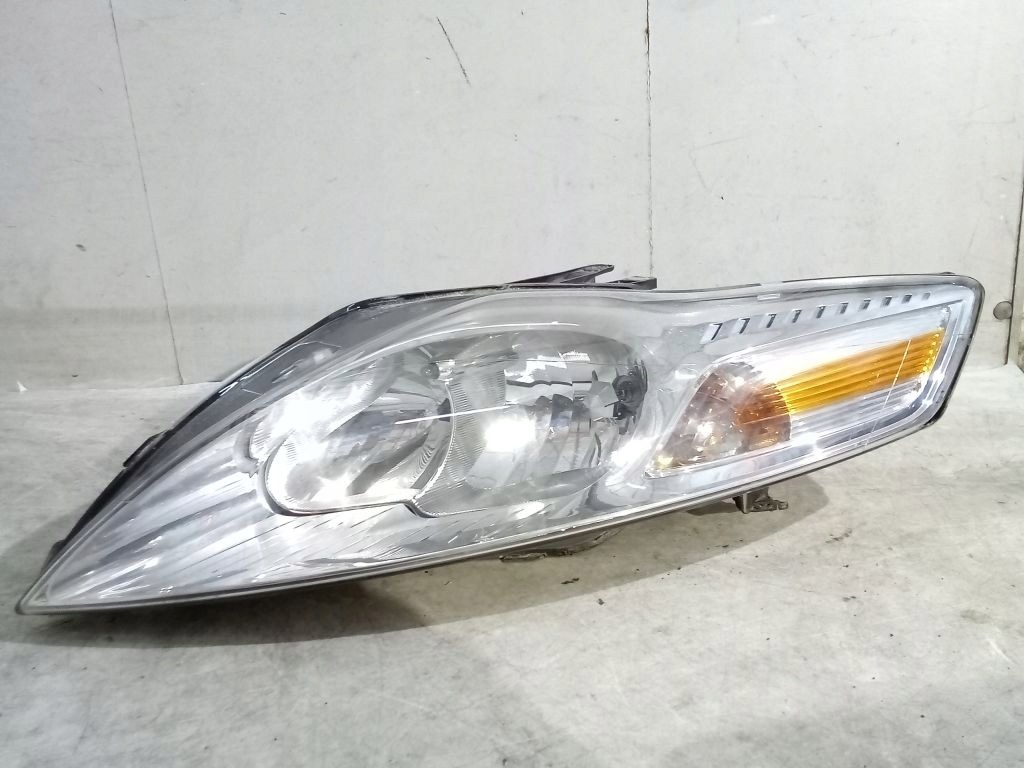Ford Mondeo MK4 IV 4 light left front front 7S71-13W030-AJ