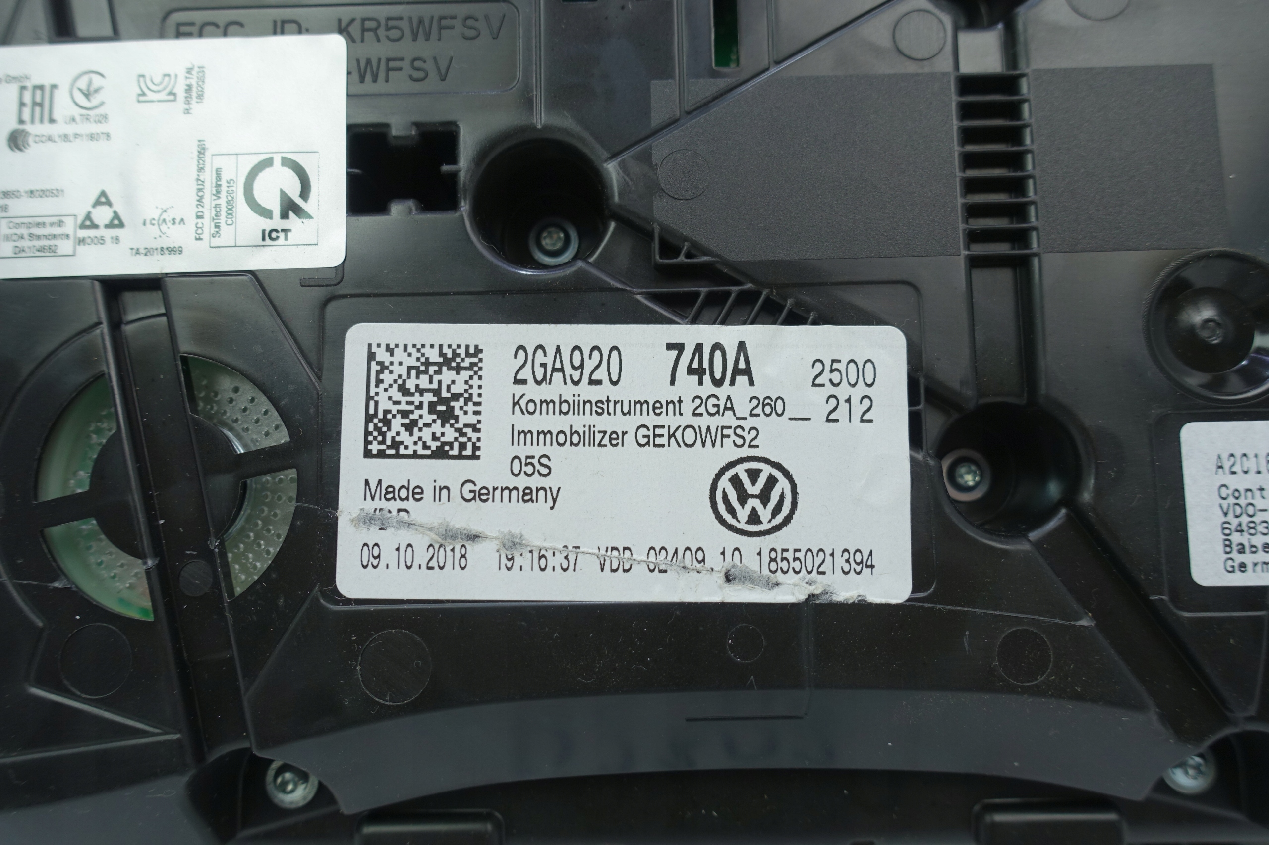 dials dials VW T-ROC 2GA 26364KM 2GA920740A