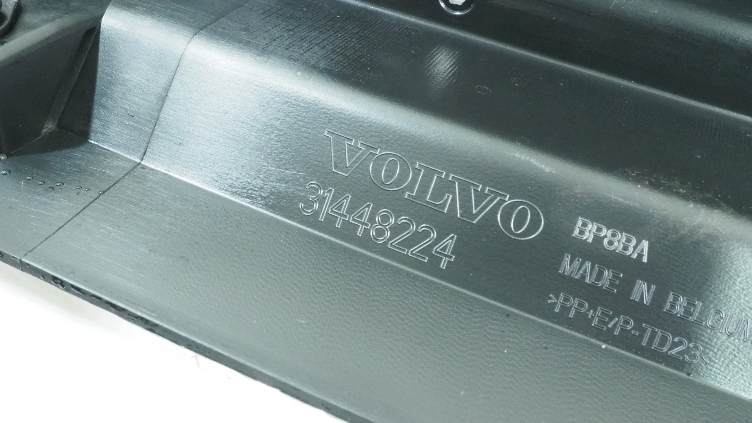 Volvo XC40 moulding threshold right 31448224