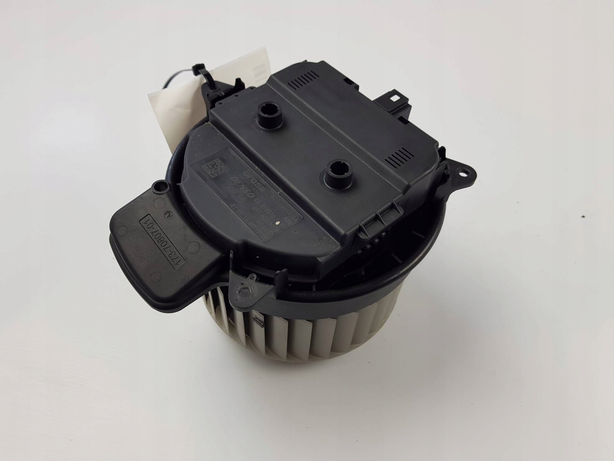 ventilator kabinski 4H1820021B AUDI A6 C7