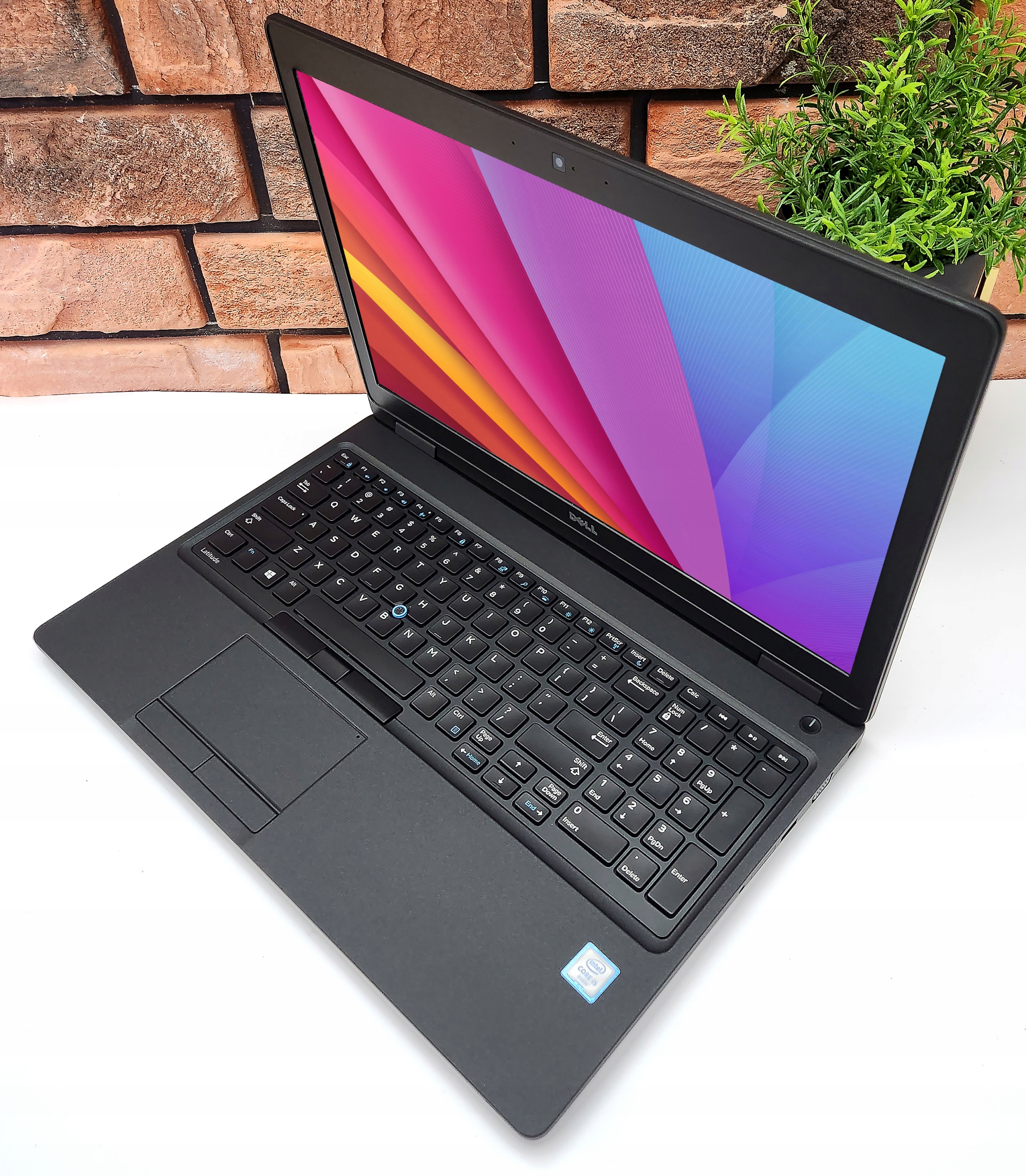 Ultrabook Dell Latitude 15,6'' i5 8GB 256SSD FHD Windows 10 24m GWAR. Marka Dell