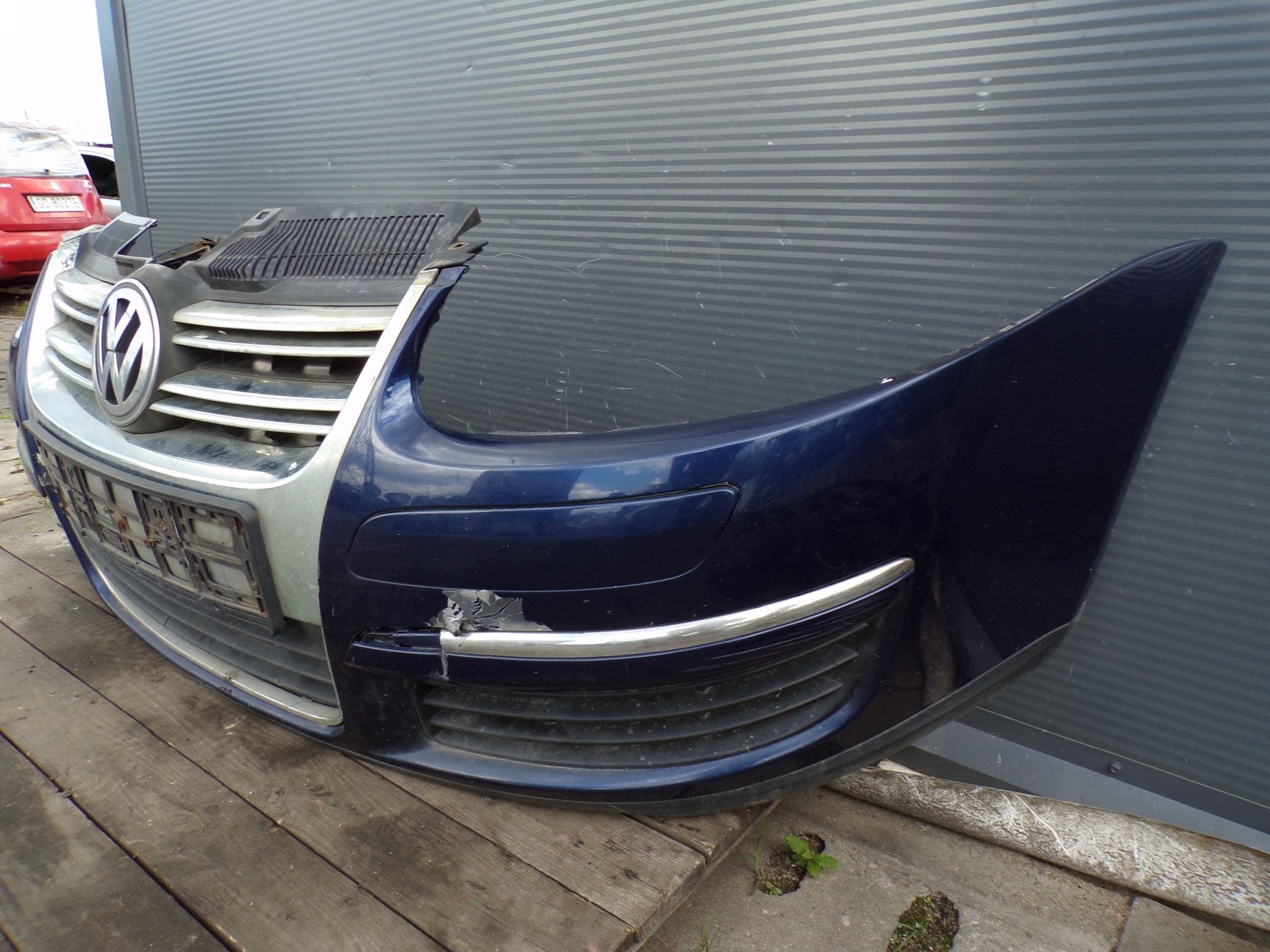 front bumper front VOLKSWAGEN GOLF V KOMBI JETTA colour GRANAT LD5Q