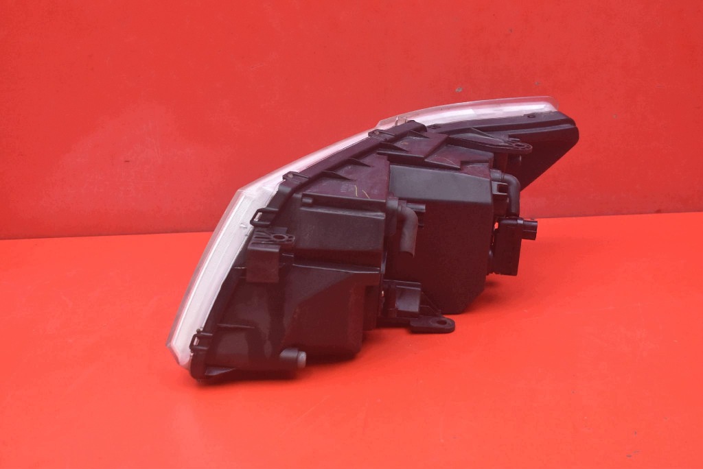 REFLEKTOR droite feu avant EU DODGE JOURNEY 1 et JC 08-11