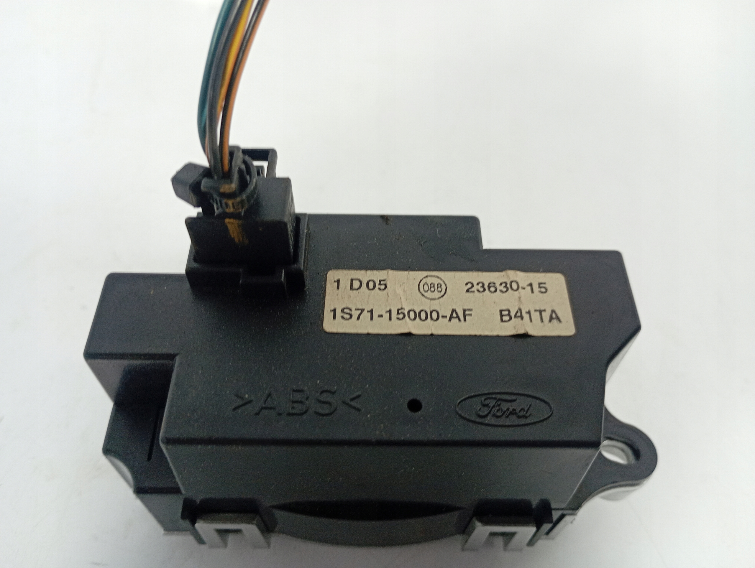 Ford Mondeo MK3 00-07 clock OE 1S7115000AF