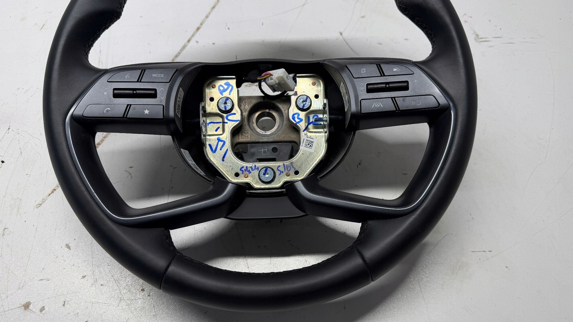 HYUNDAI I20 III steering wheel, leather MULTIFUNKCJA 21-26 as new