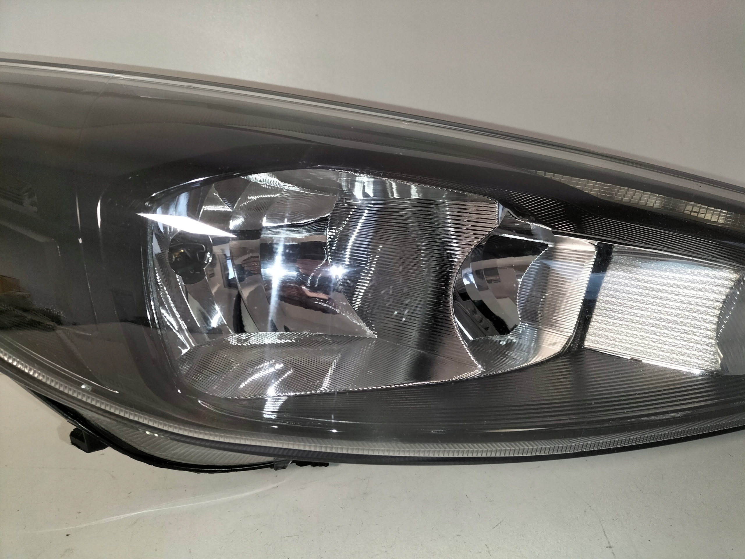 light front reflektor right FORD FOCUS MK3 LIFT 14-18
