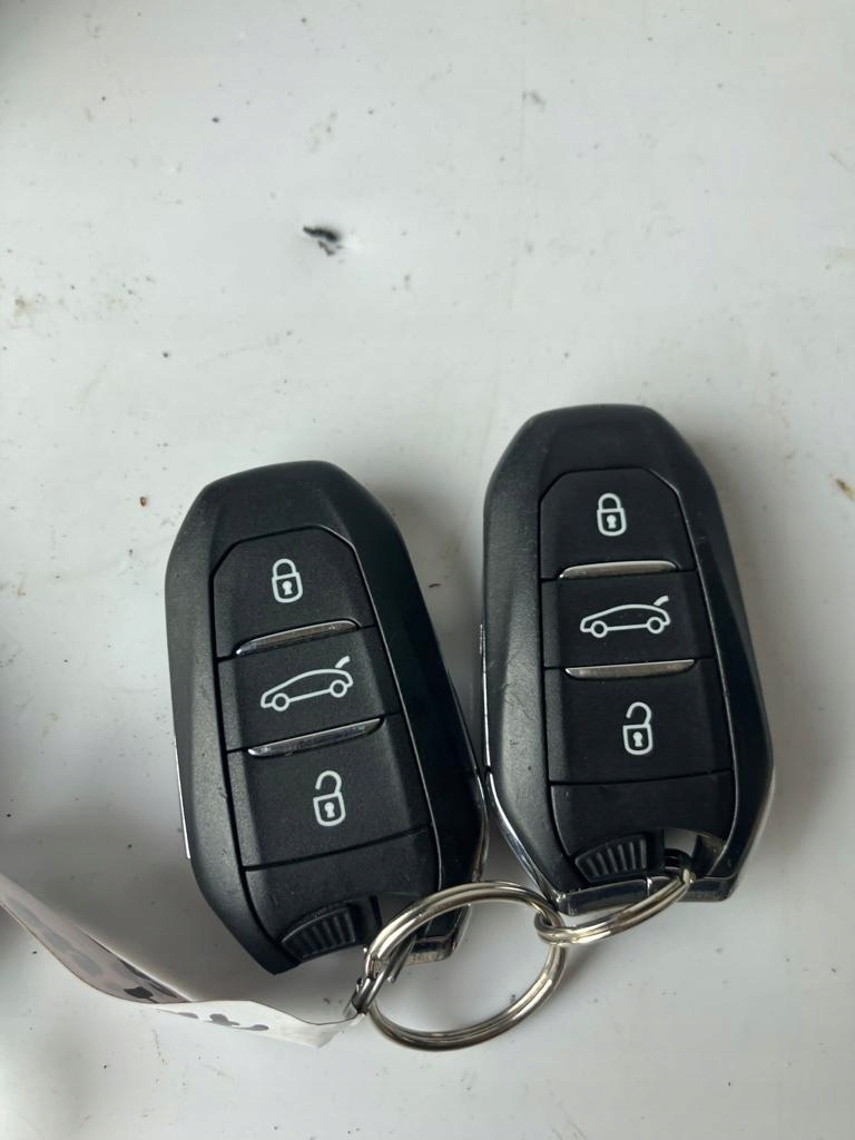 Allumage Insert 2X Clé C4 PICASSO II 9800630080