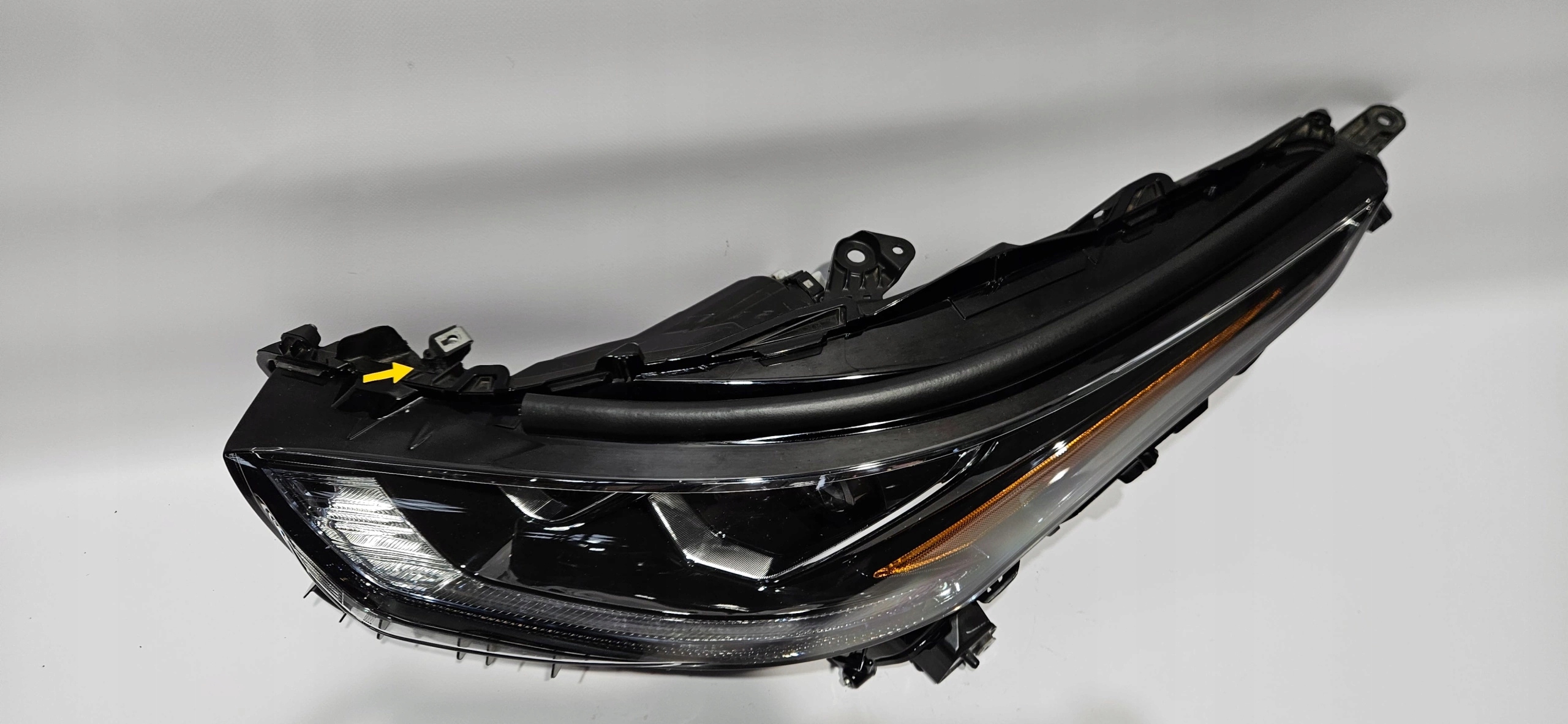 light left front FULL LED TOYOTA HIGHLANDER IV 19- original 10100-8A06K
