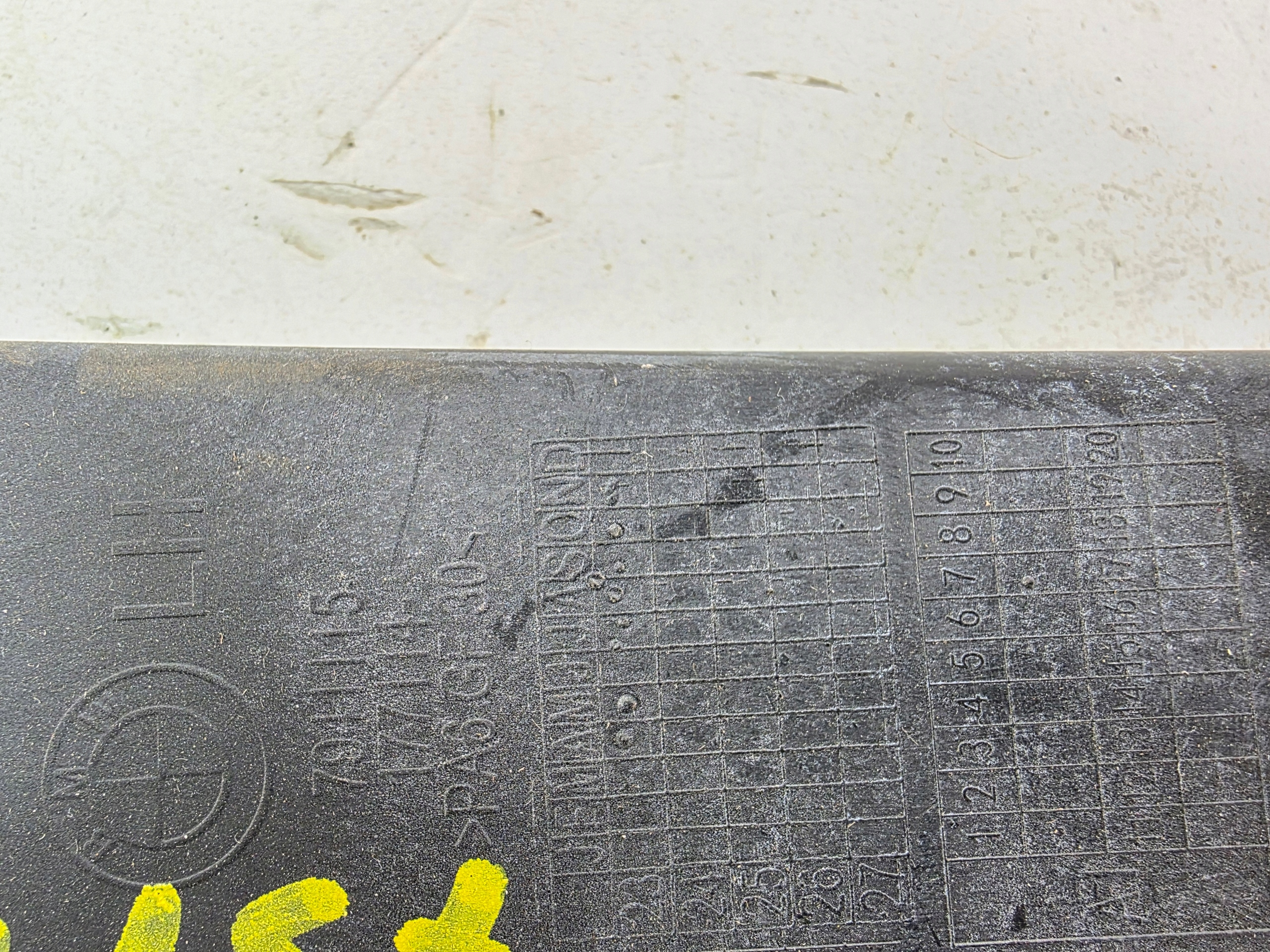 bracket support BOCZKA boot left BMW X7 G07 LCI 7941115