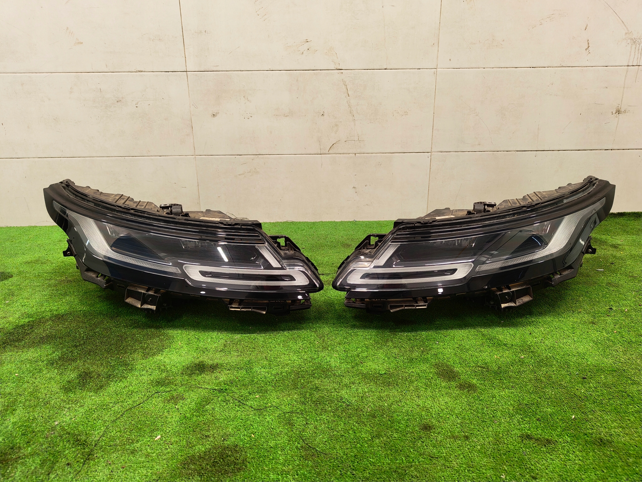 RANGE ROVER EVOQUE L551 light front MID LED K8D2-13W029-EF K8D2-13W030-EF