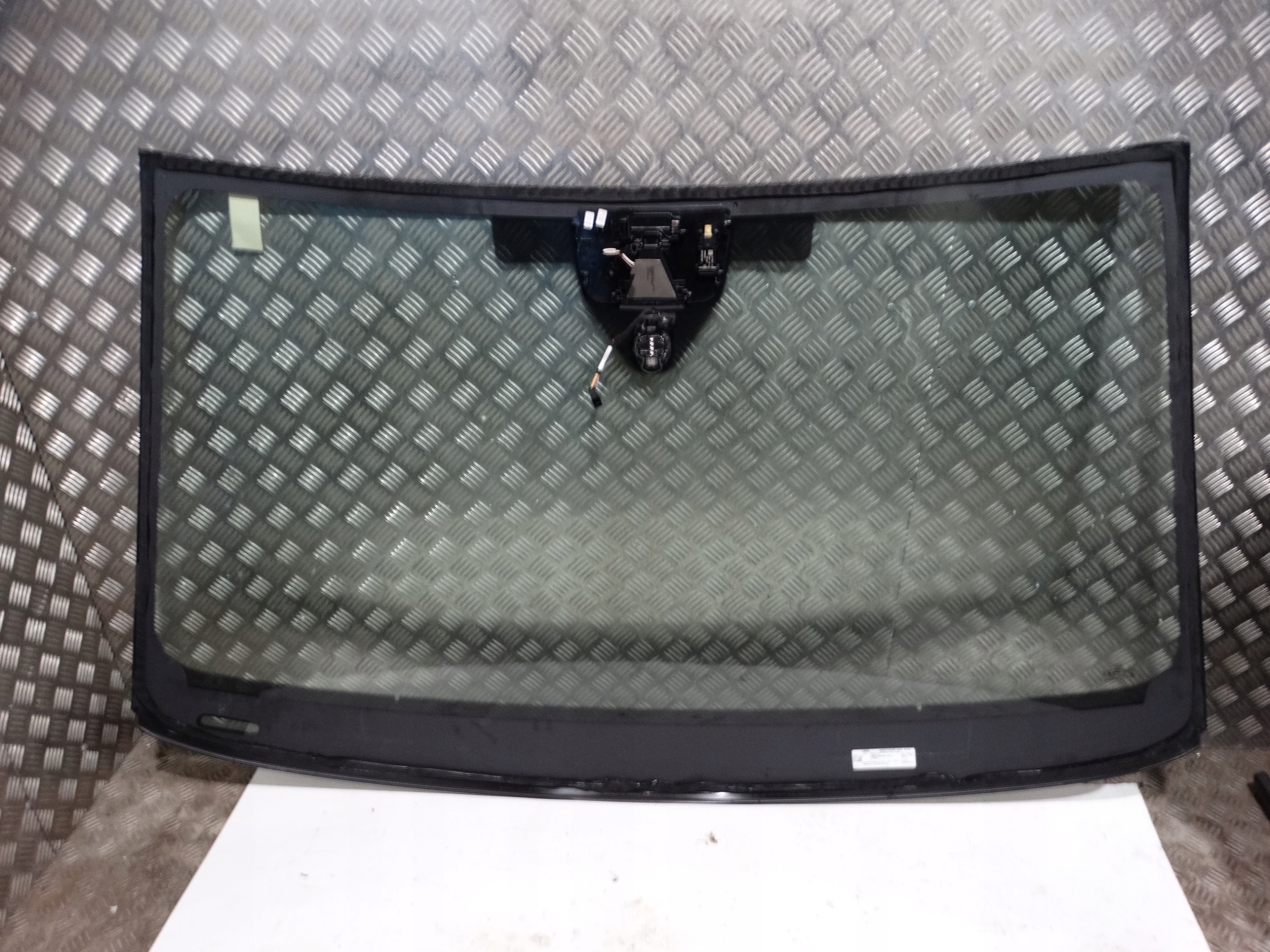 IDEALNA window front iron AUDI A6 C8 21r. 1