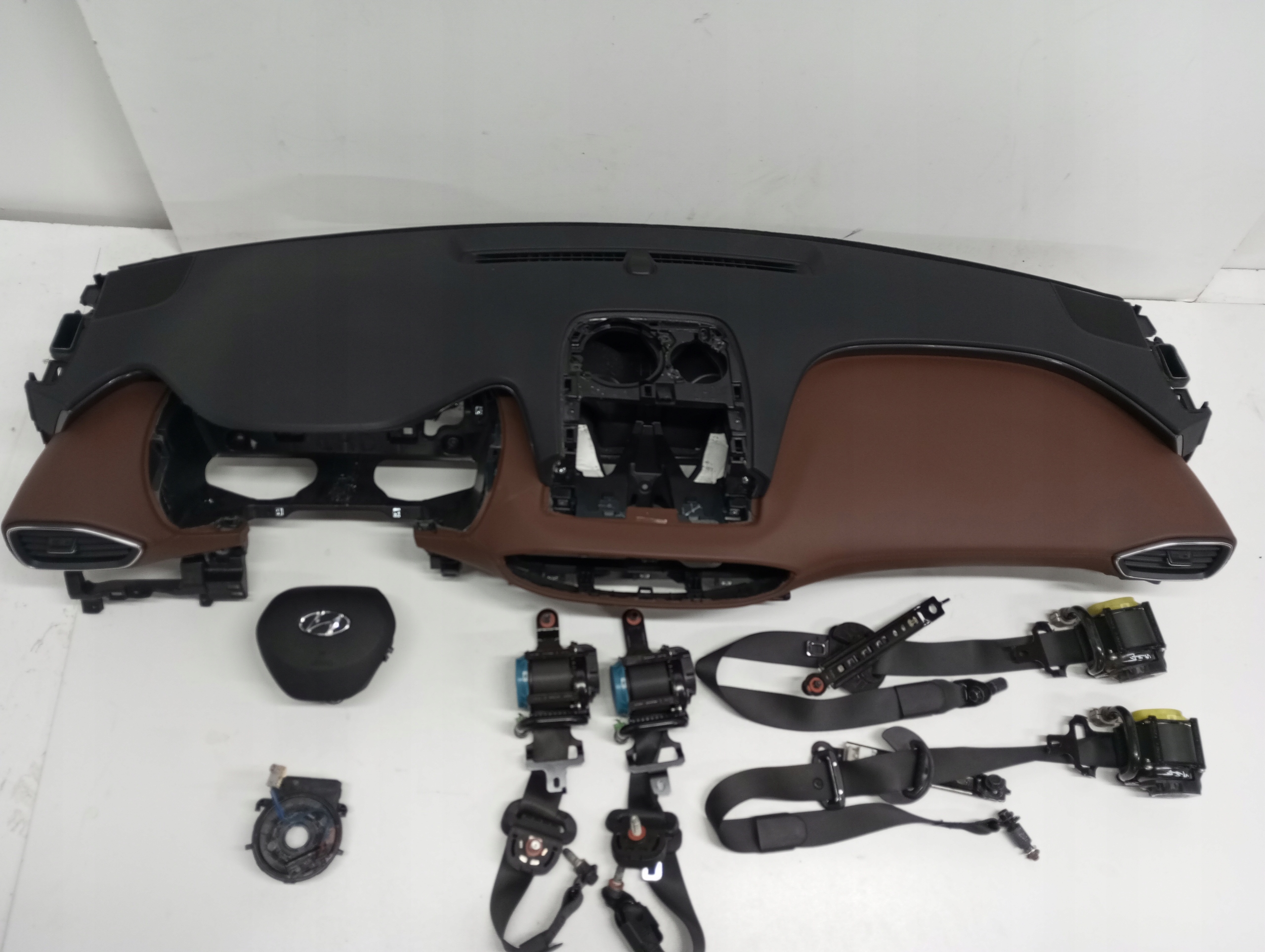 dashboard HYUNDAI SANTA FE IV