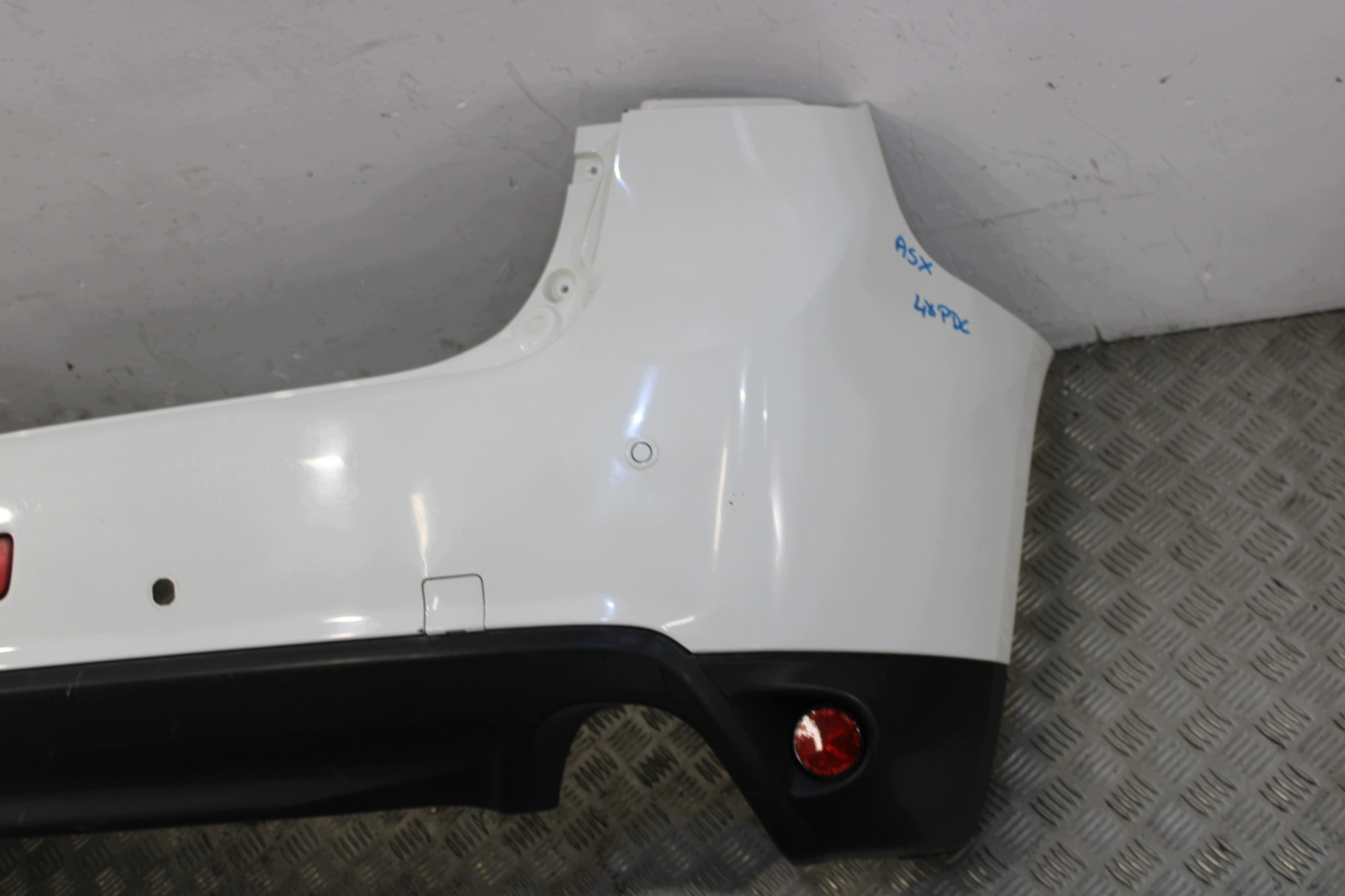 bumper rear part rear complete 4 X PDC MITSUBISHI ASX LIFT 2016-2019