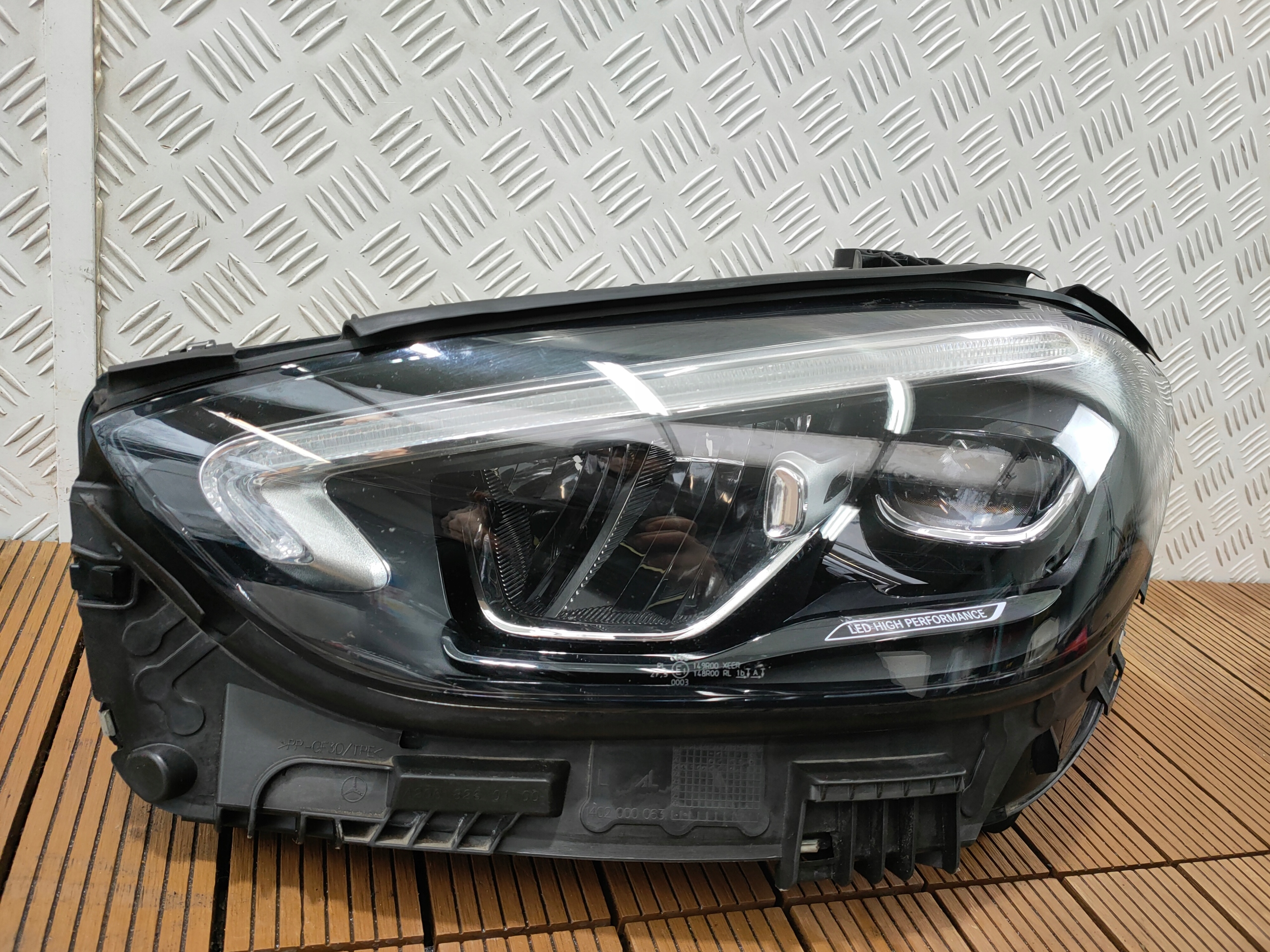 MERCEDES C-KLASA W206 21-24 light front left HIGH LED A2069060703 nice