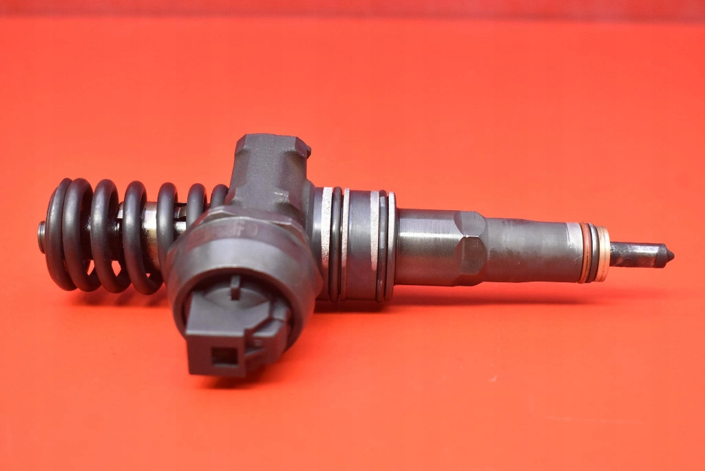 Einspritzdüse Einspritzdüse 038130073AS 0414720224 VW GOLF 5 V 2.0 SDI 75 KM 03-09